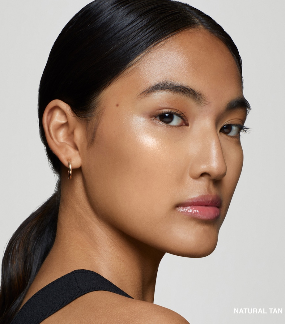 Intensive Serum Foundation SPF 40 NATURAL TAN Image 3