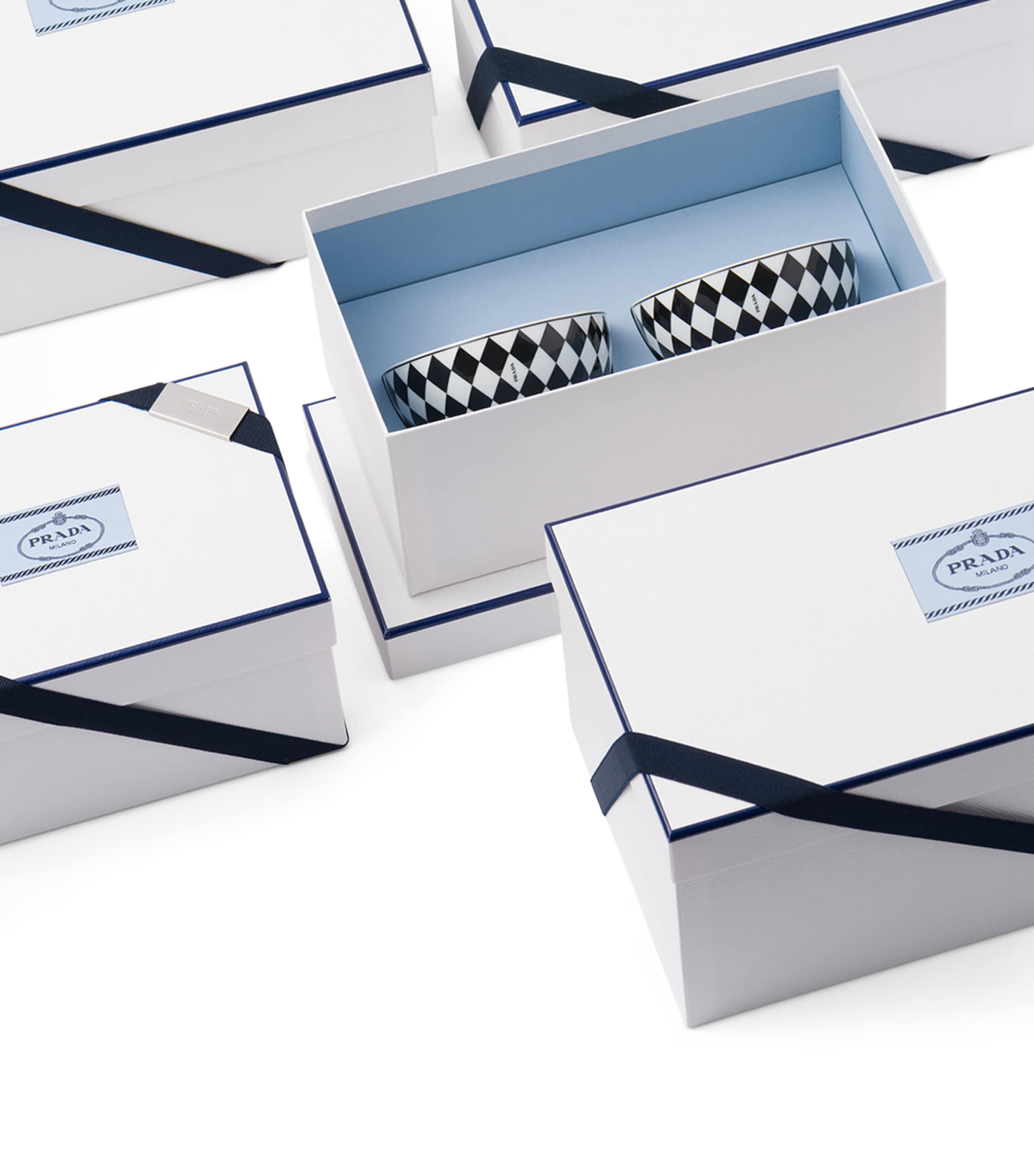 Set of 2 Porcelain Chequerboard Cereal Bowls (12cm) F0E5W Image 3