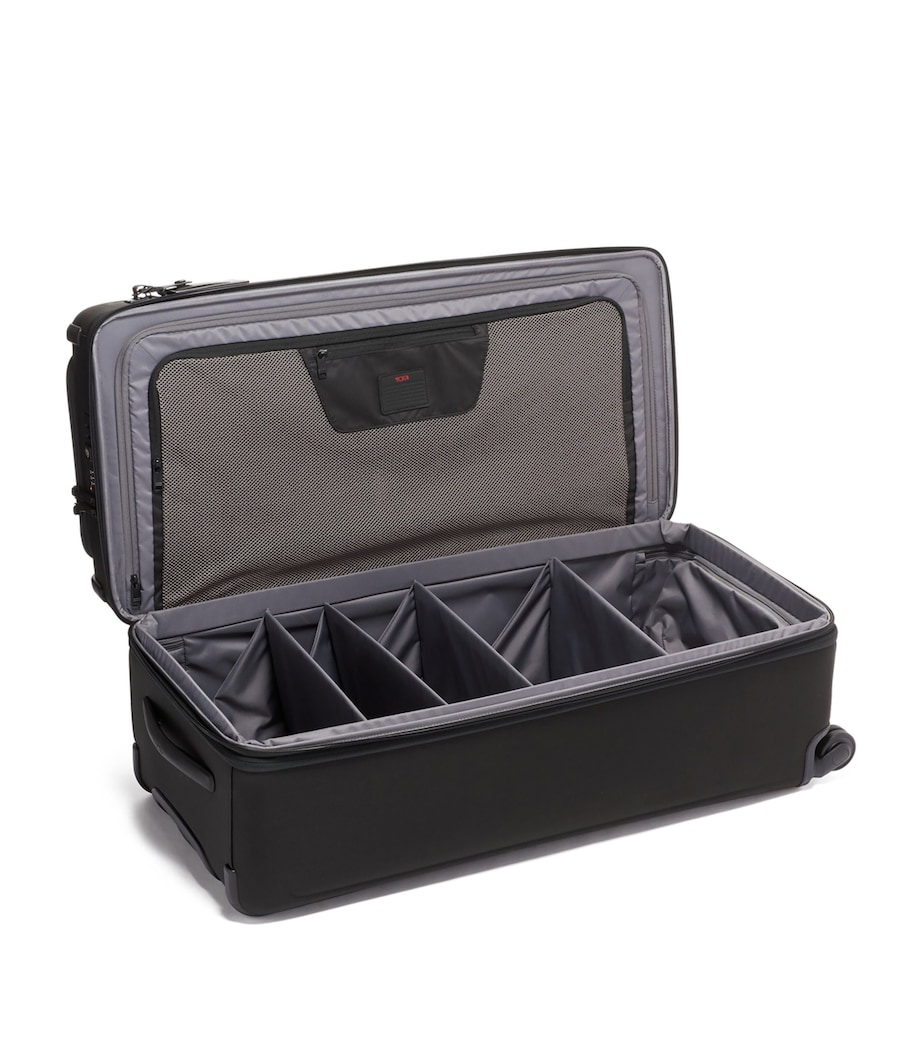 Alpha 3 Tall 4-Wheel Duffle Packing Case (86.5cm) BLACK Image 2