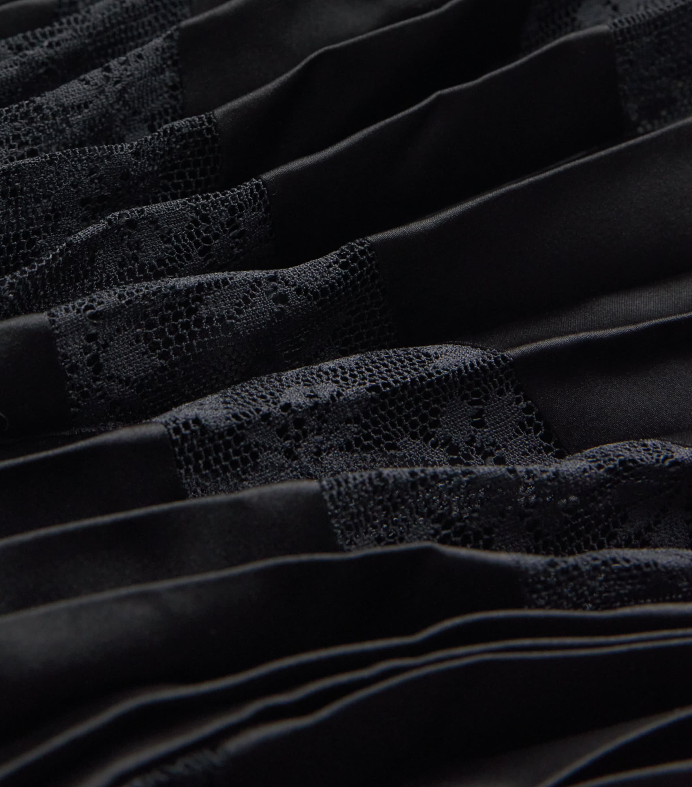 Lace-Trim Pleated Maxi Skirt BLACK Image 5