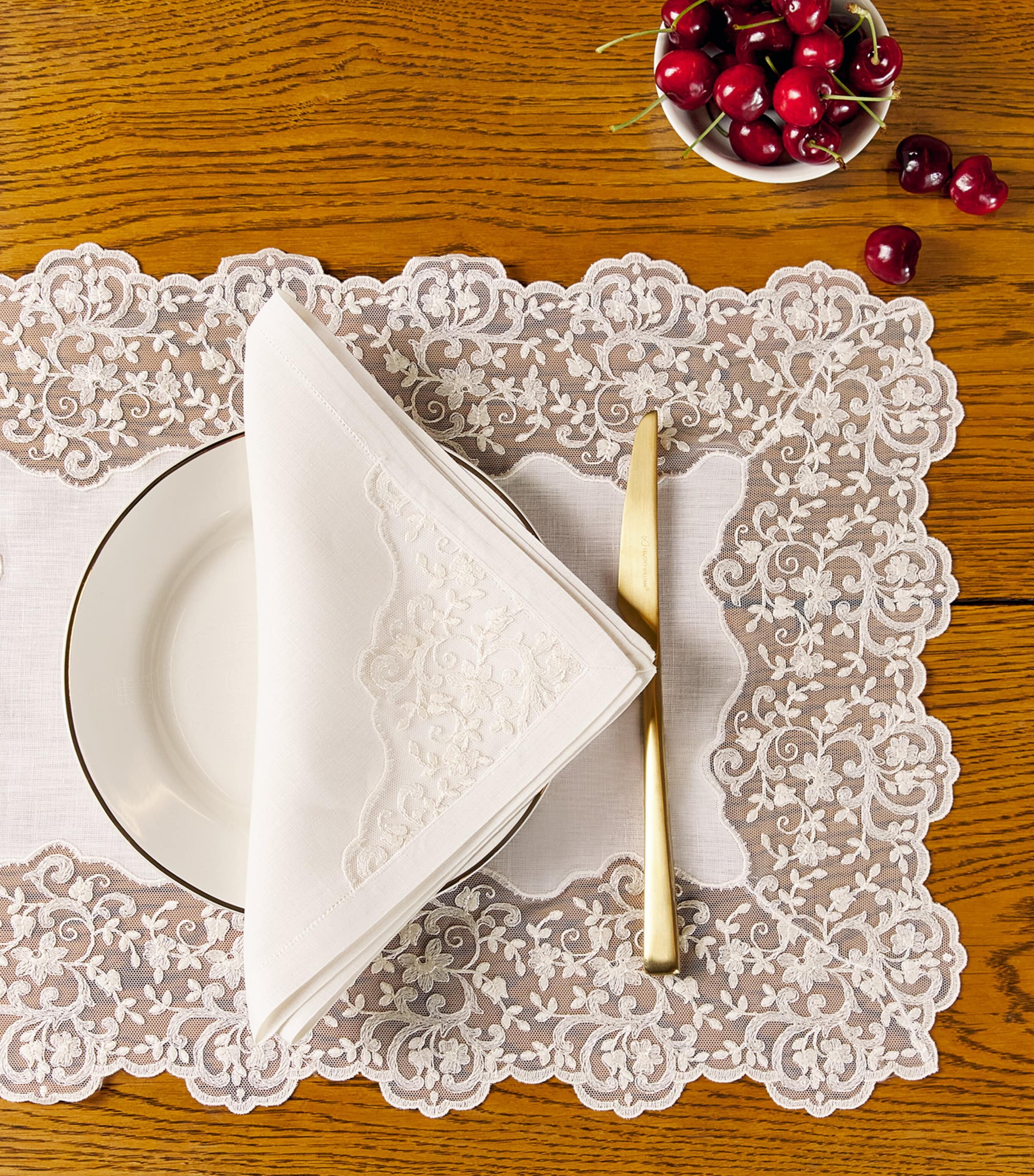 Linen Lace-Trim Elite Placemat (35cm x 50cm) IVORY/IVORY Image 3