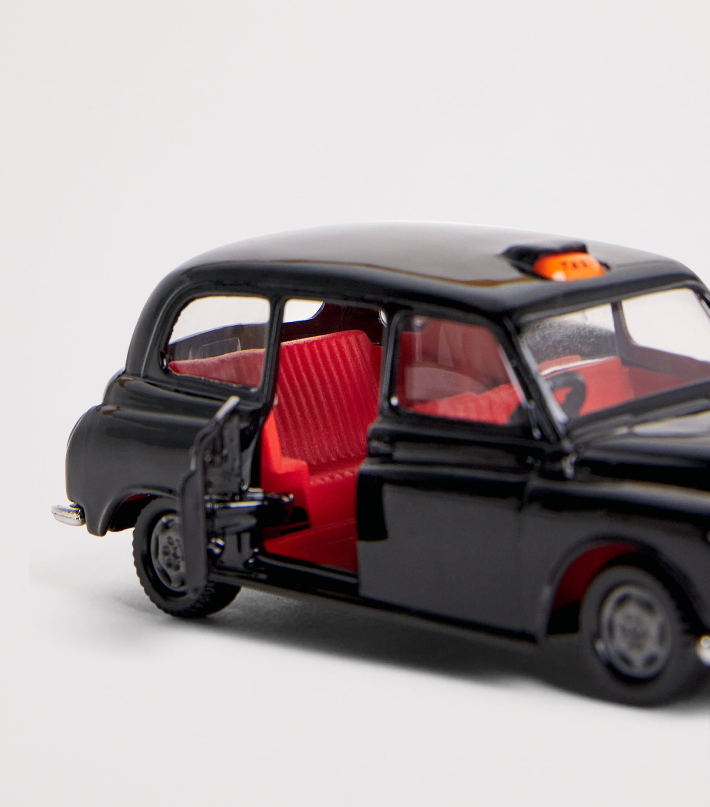 Harrods London Taxi Image 2