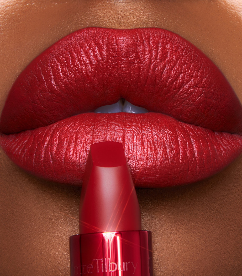 Charlotte Tilbury Hollywood Beauty Icon Matte Revolution Lipstick Cinematic Red Image 5