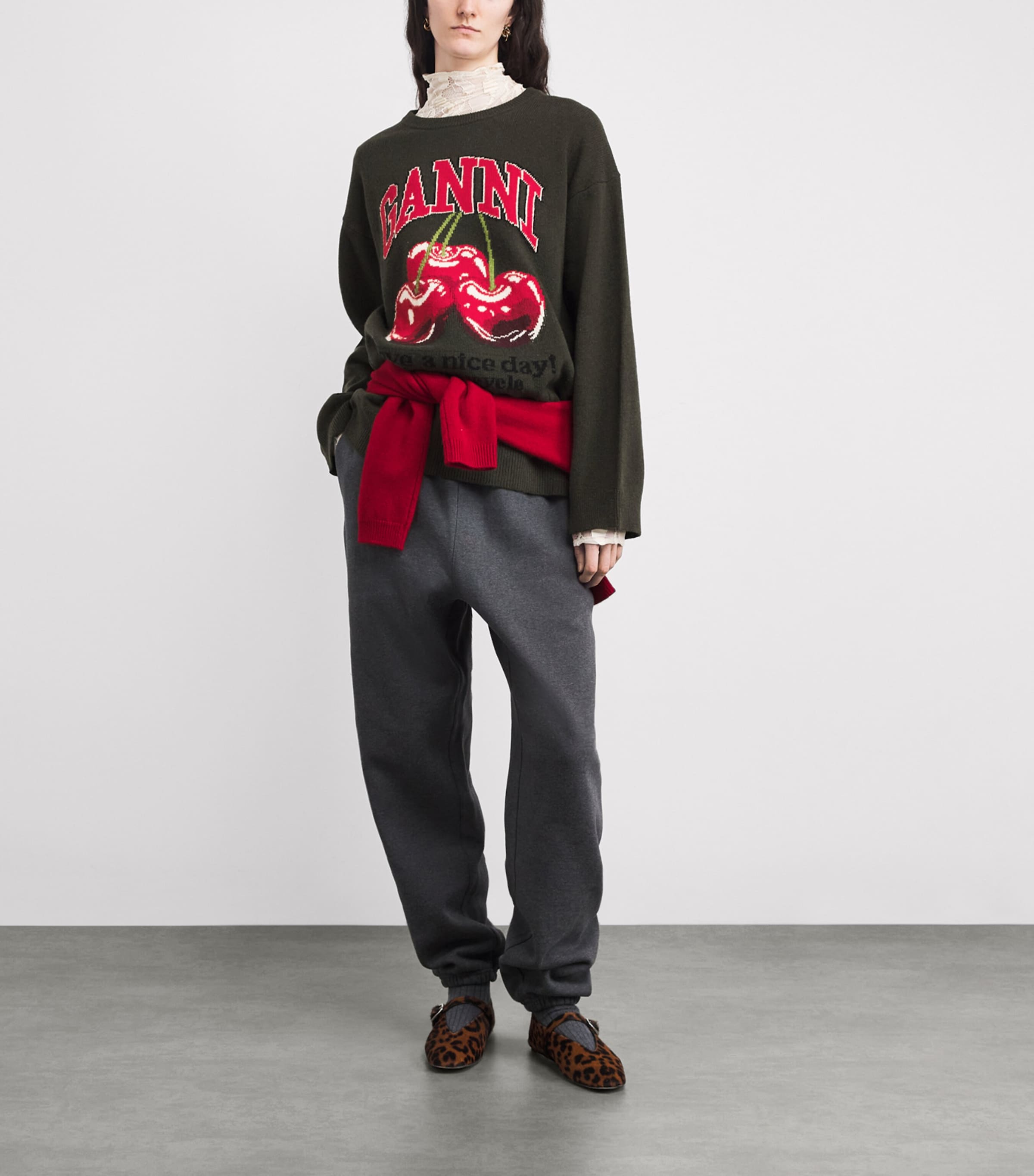 Wool-Blend Oversized Cherry Sweater 861 KALAMATA Image 2