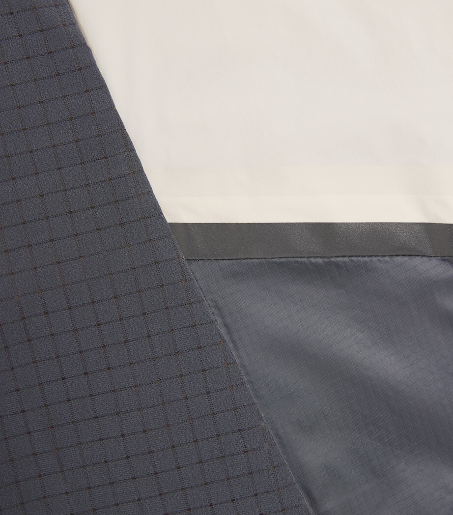 Packable Weather Jacket SILVER | ECLIPSE Image 5