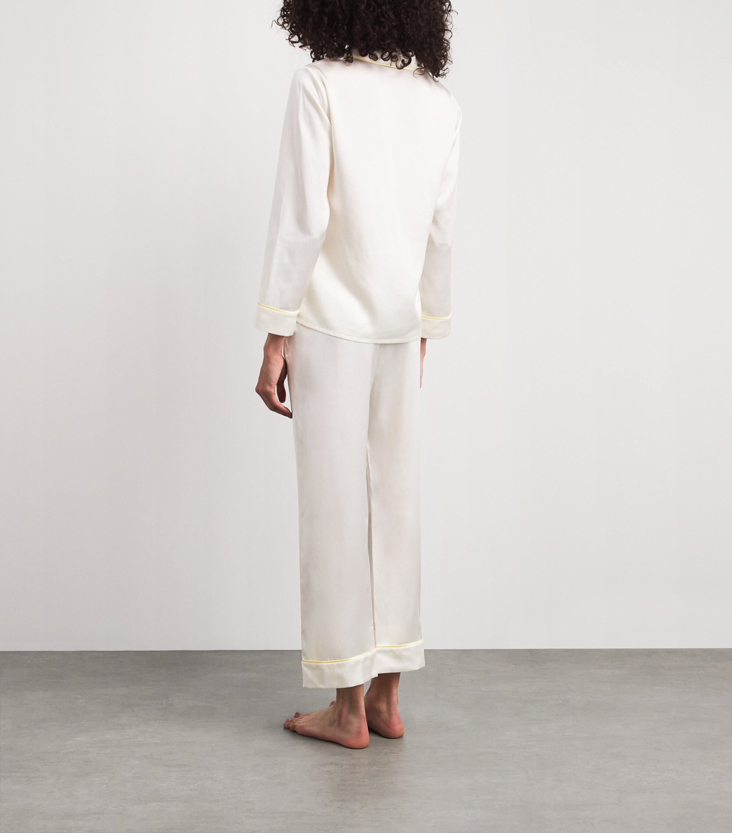 MANITO Womens Mulberry Silk Macaron Pyjamas Creamy White Image 4