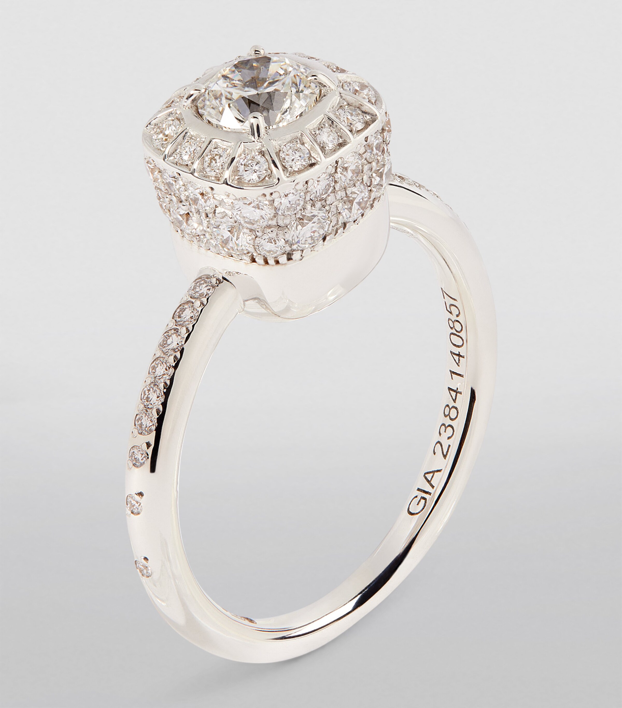 White Gold and Diamond Nudo Petit Ring GV105 Image 2