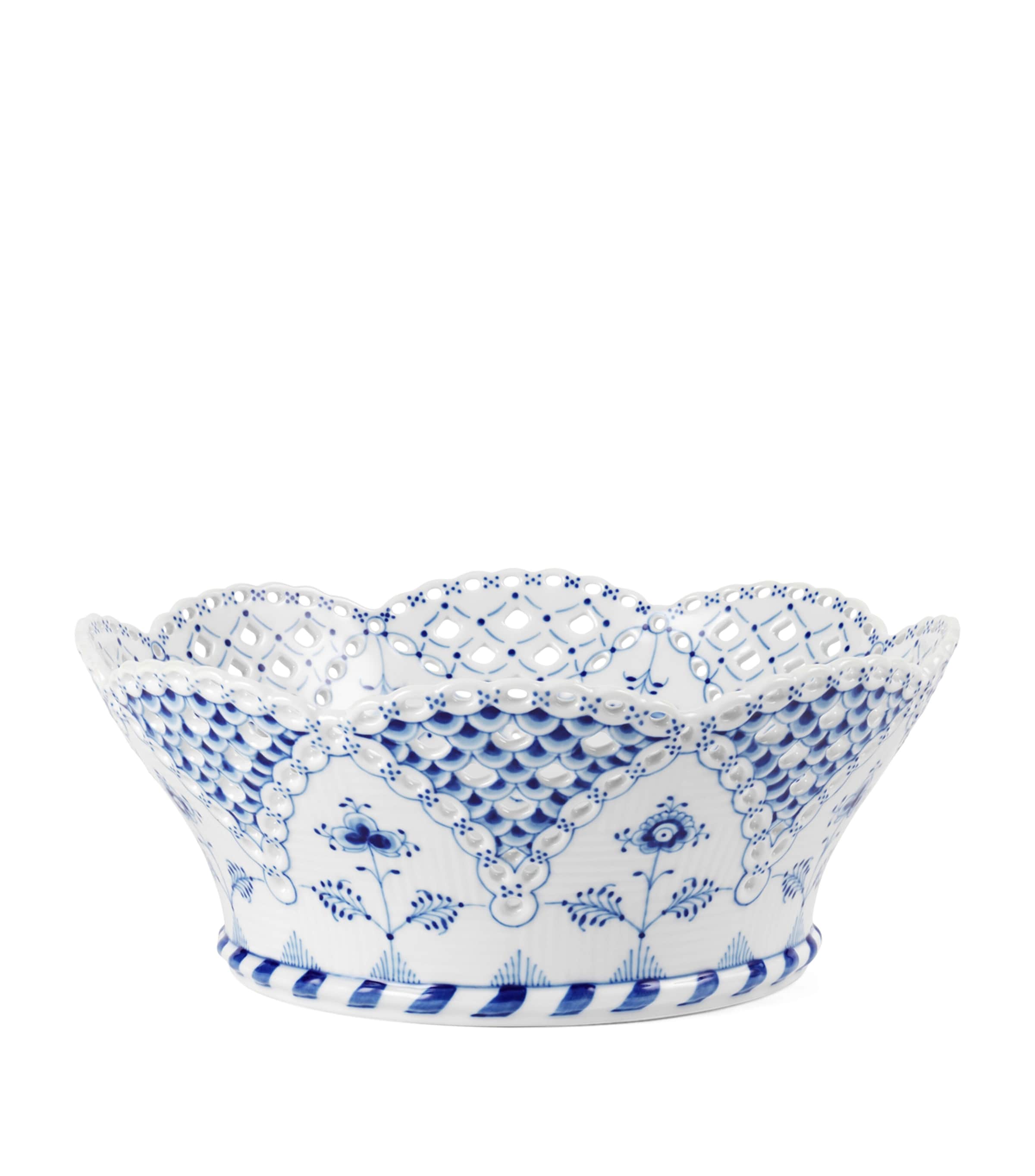 Royal Copenhagen Porcelain Full Lace Fluted Fruit Bowl (23cm) Blue Image 3