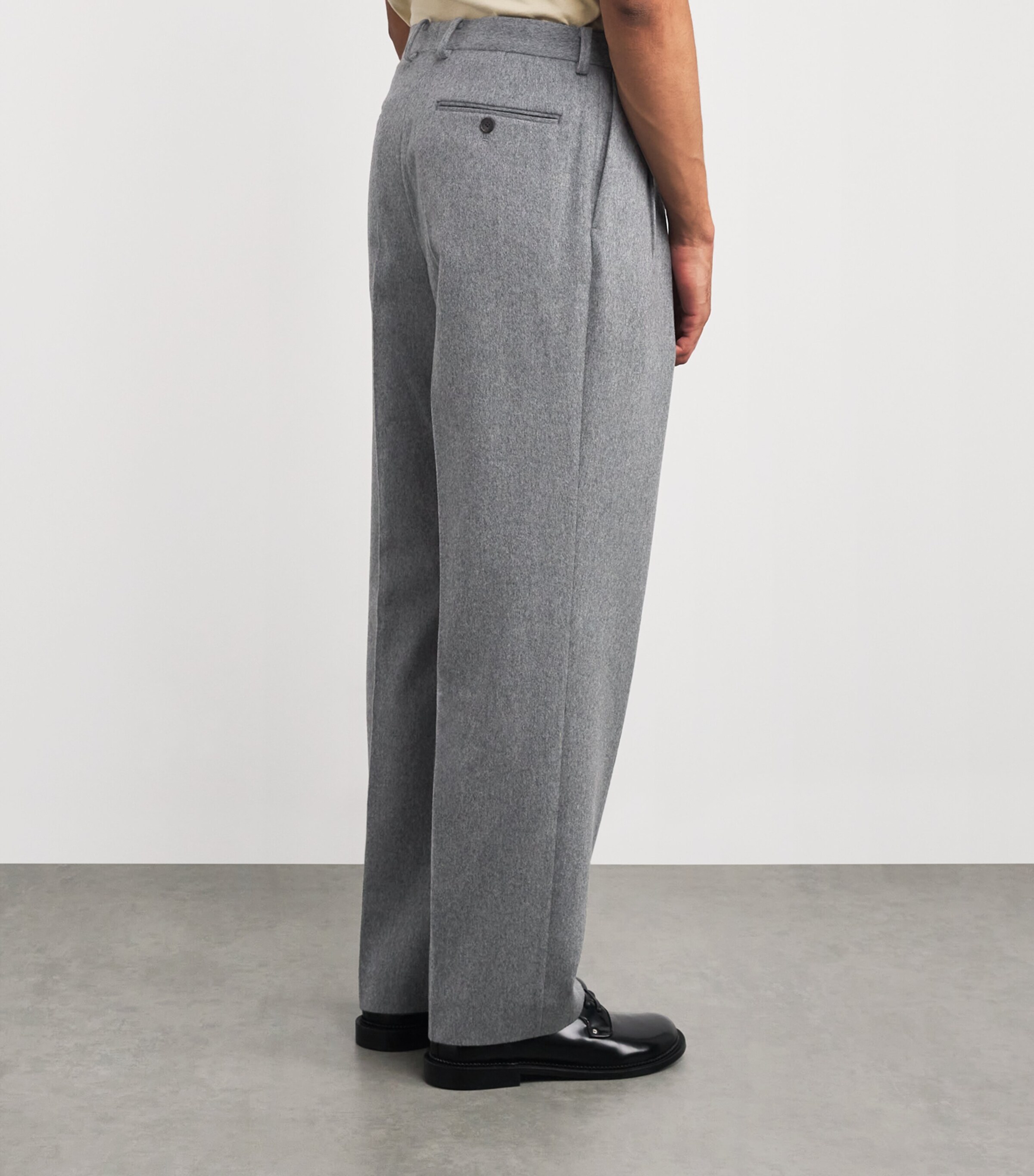 Cashmere Pleated Straight Trousers TOP GRAY Image 4
