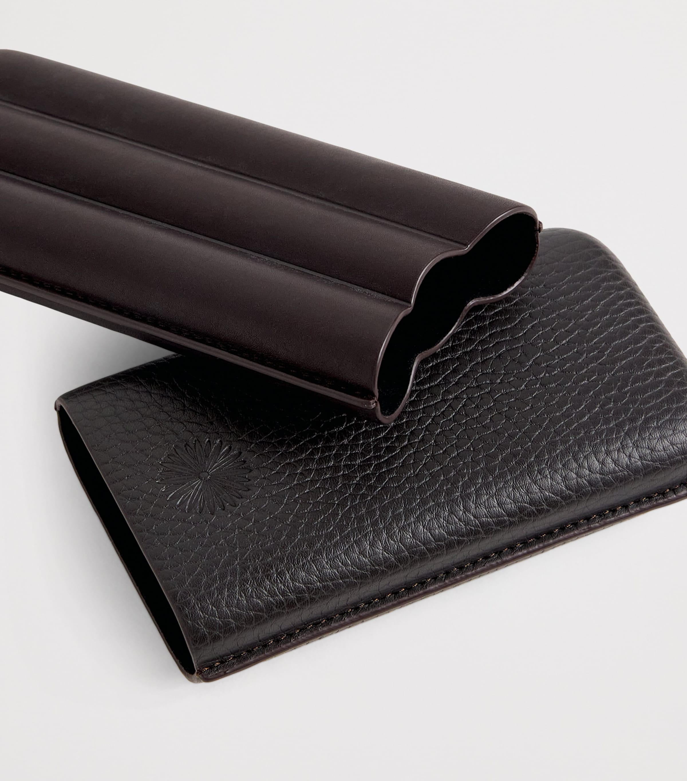 Purdey Leather Three Cigar Holder Dbr Image 2