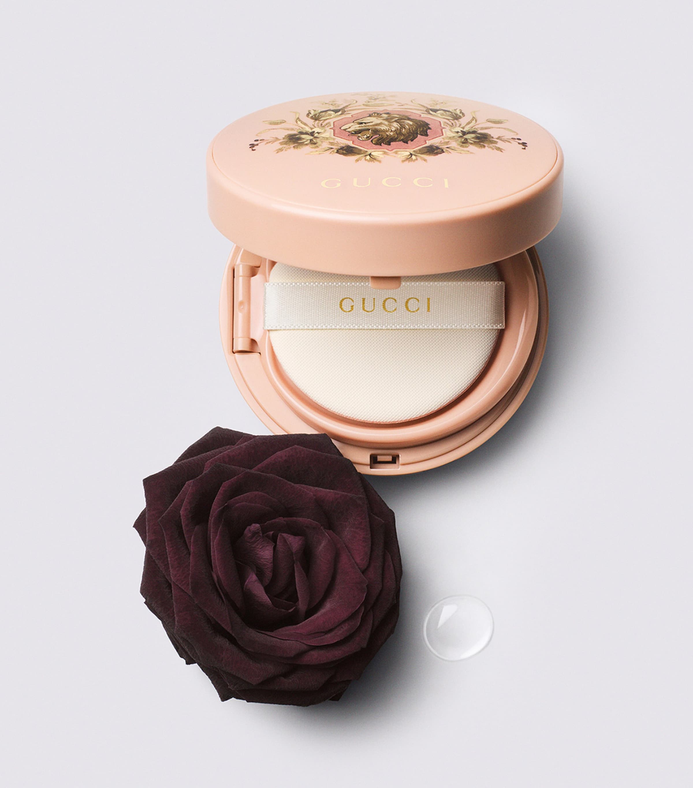 Gucci Cushion De Beauté Compact Foundation SPF 20 PA++ | Make-up | Face | Foundations | Designers | Gucci Gucci Cushion De Beauté Compact Foundation SPF 20 PA++ | Make-up | Face | Foundations | Designers | Gucci