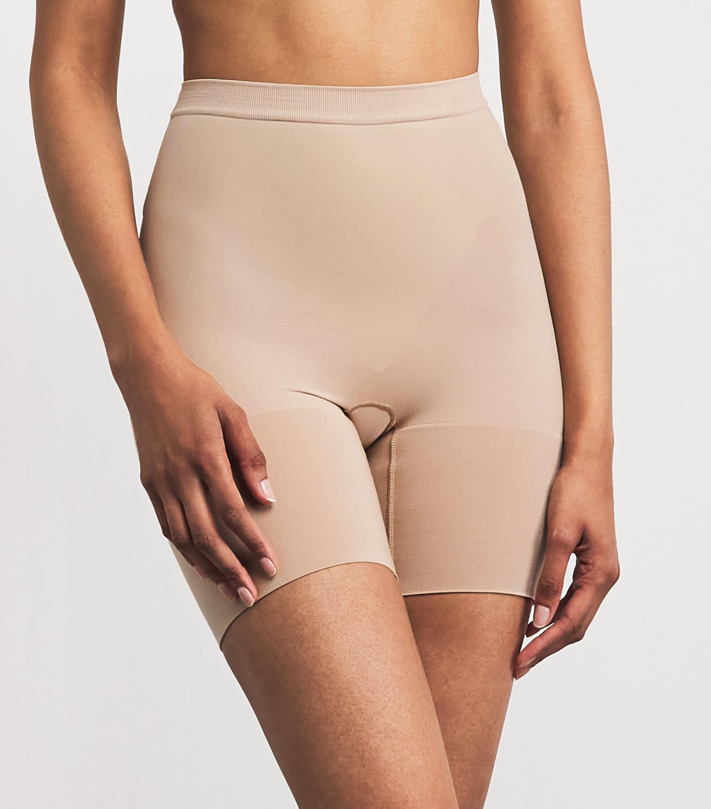 SPANX Womens SPANXsculpt GoFigure Mid-Thigh Shorts Chai Image 2