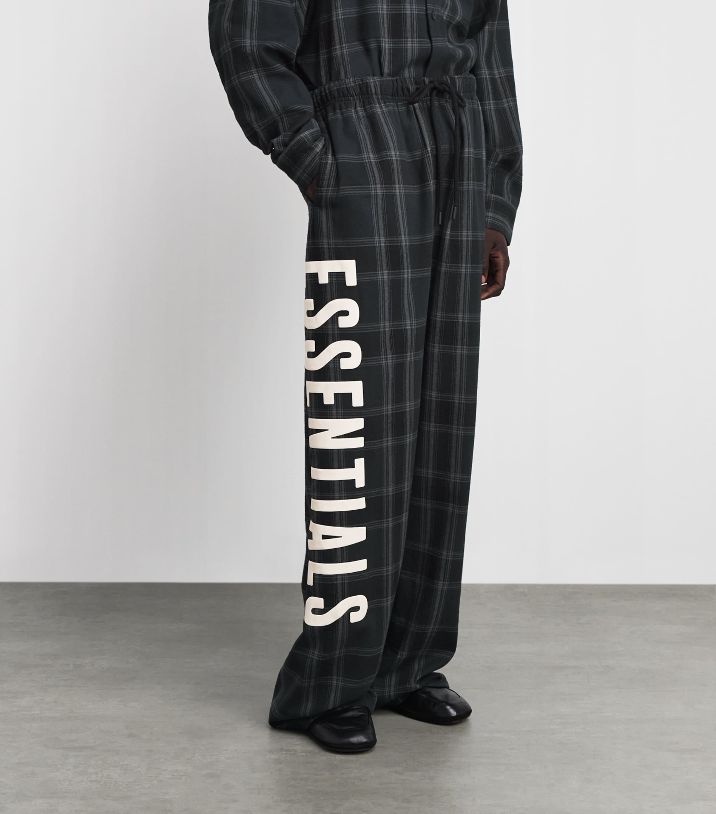 FEAR OF GOD ESSENTIALS Mens Flannel Check Lounge Trousers Vintage Blk Pld Image 4