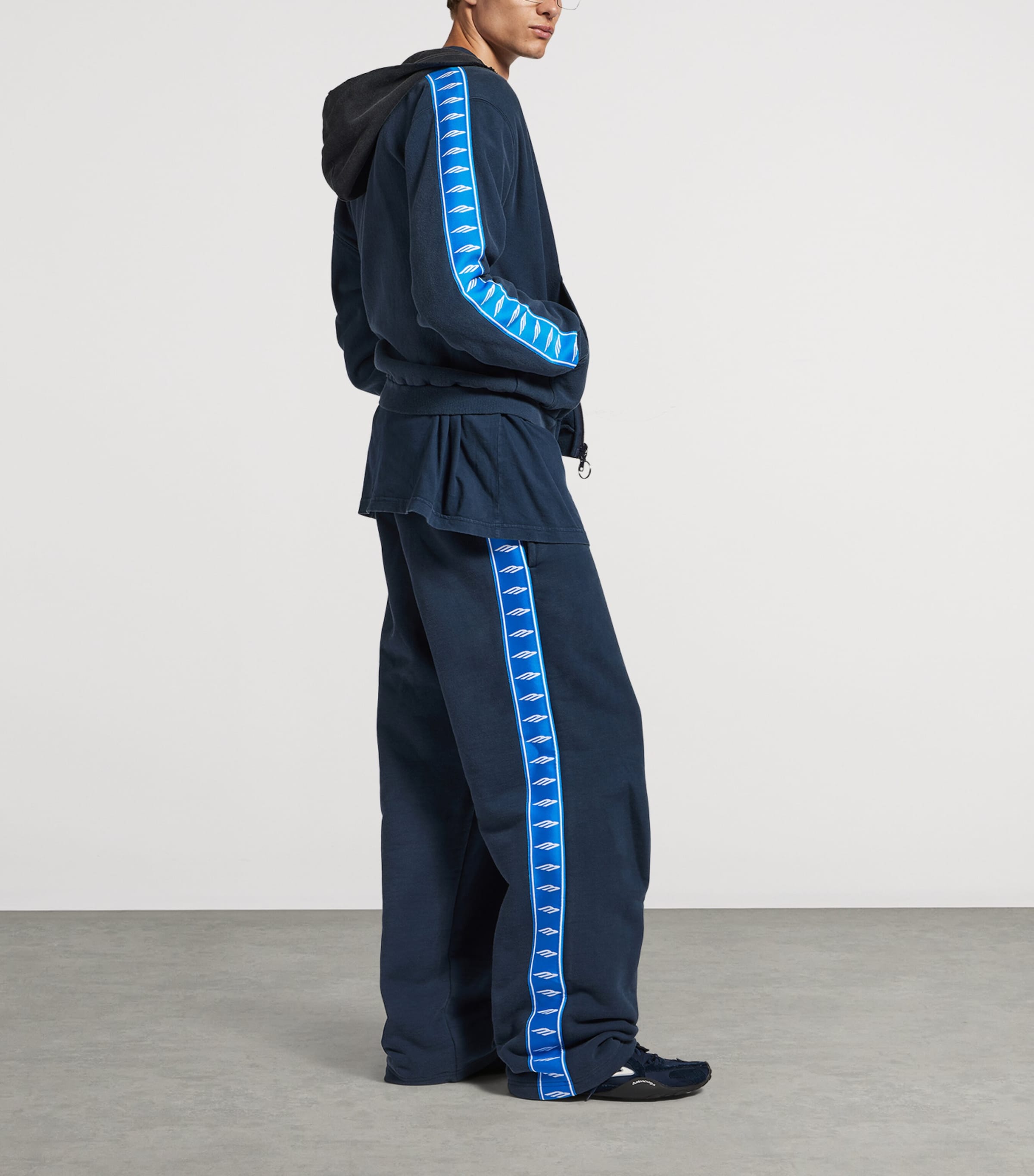 Oversized Sweatpants 8593 Image 4