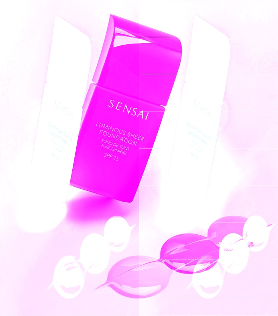 Sensai Luminous Sheer Foundation Warm Beige Image 3