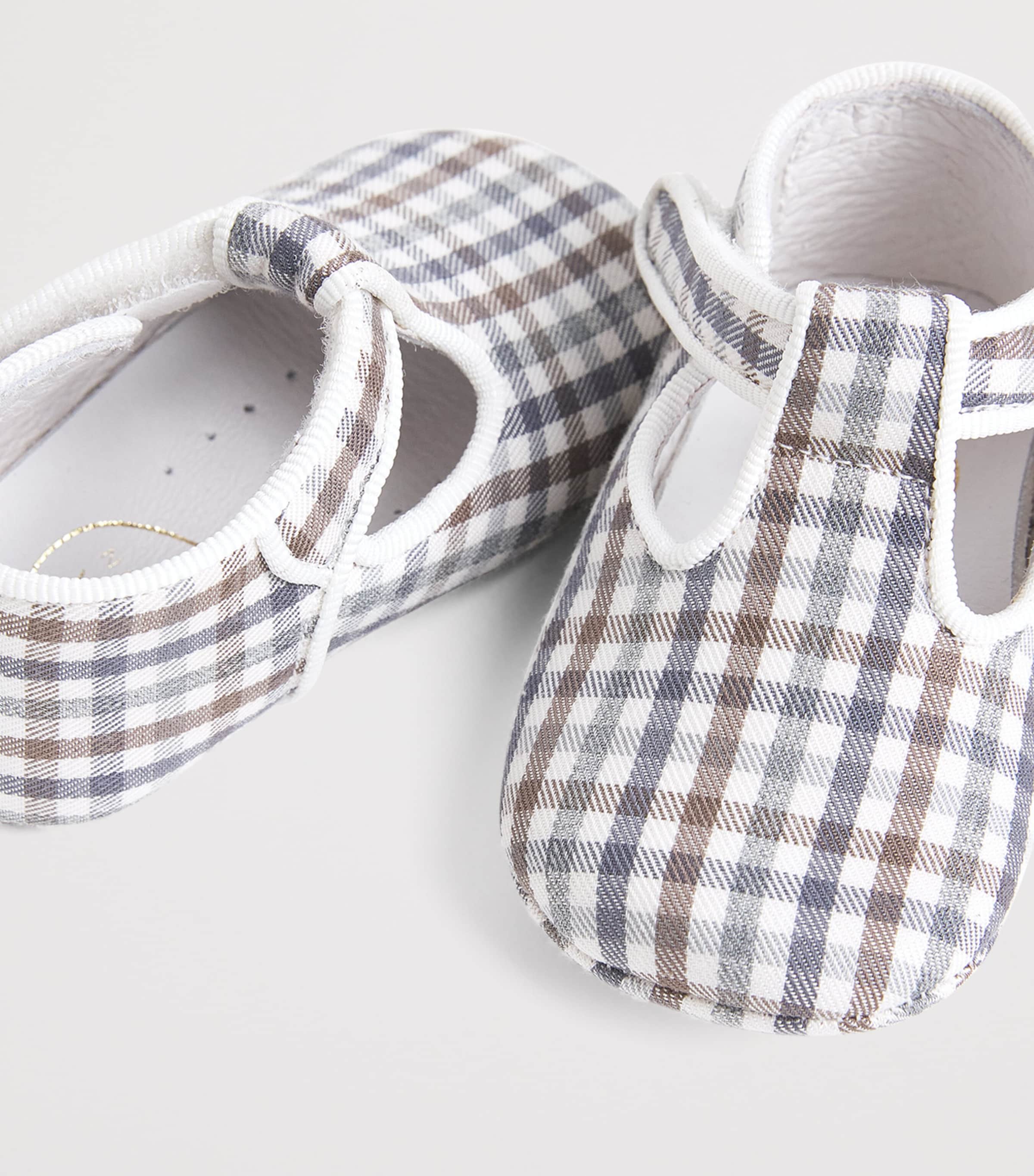 Check T-Bar Pram Shoes BROWN Image 5