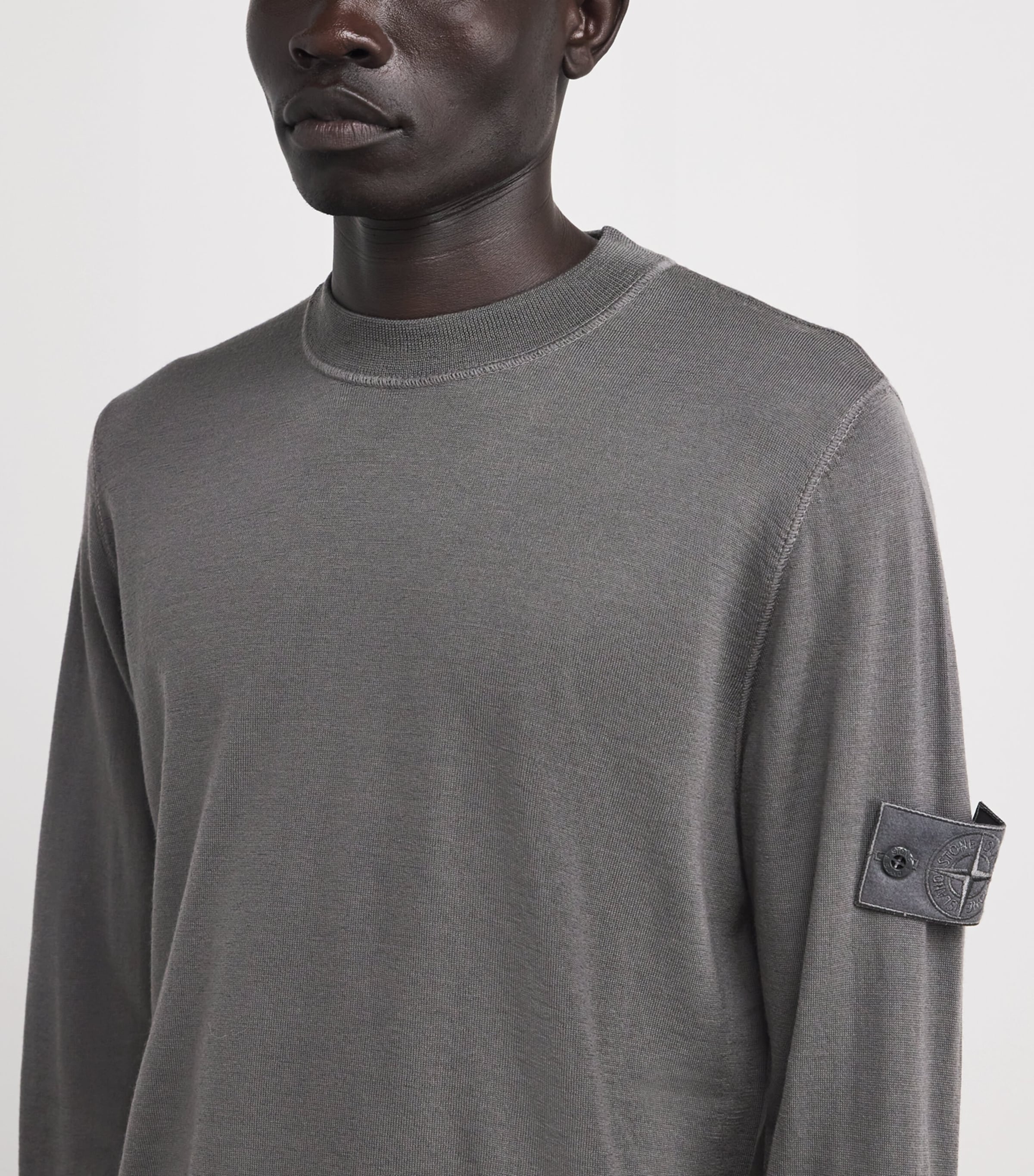【極美品】STONE  FELPA GHOST Grey ロンT Stone Island Grey Wool Ghost Sweater | Harrods US