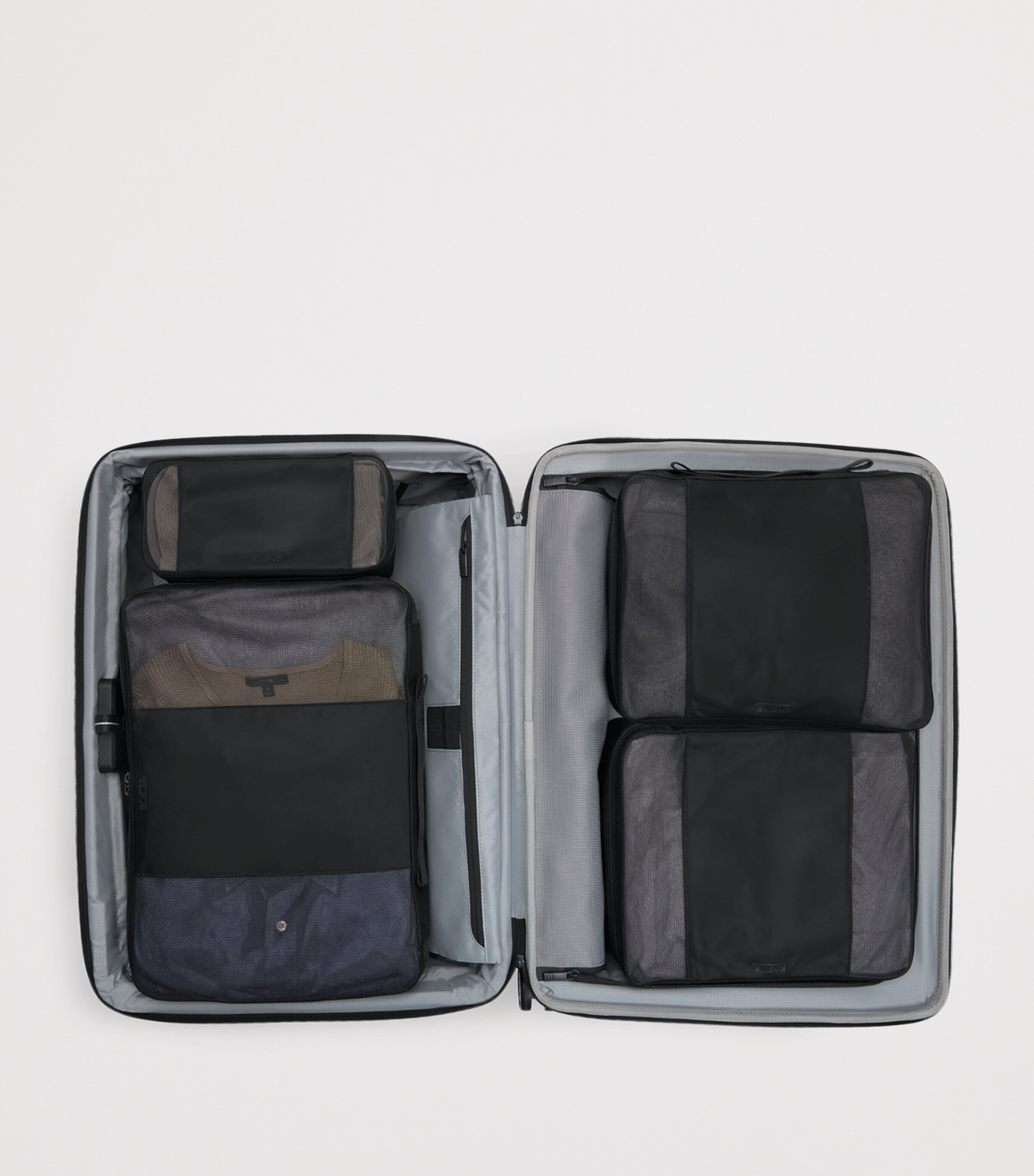 Tumi Alpha 4 Medium Dual Access Expandable Suitcase (66cm) Black Image 9