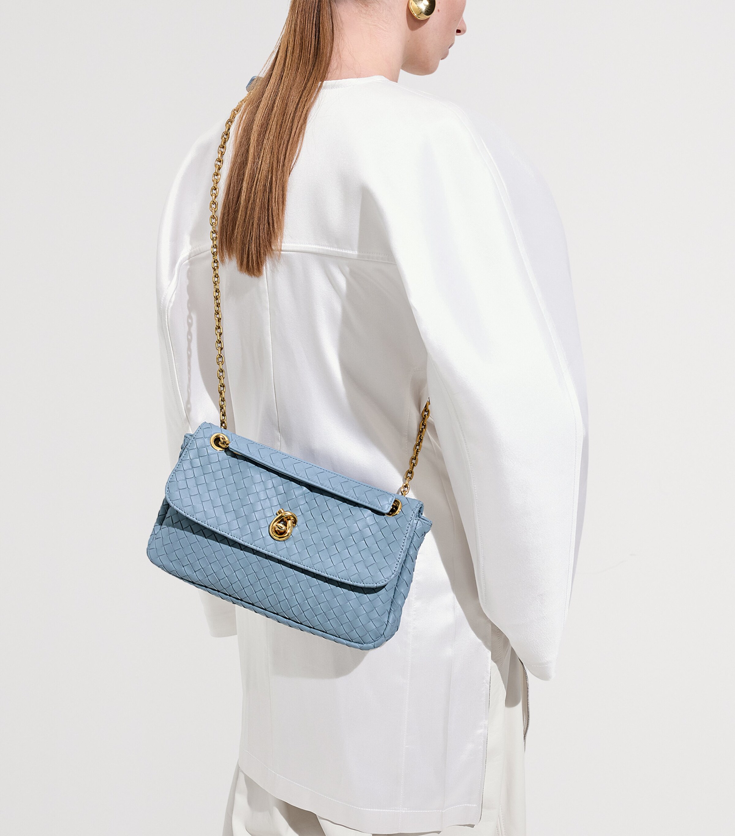 Bottega Veneta Leather Madison Shoulder Bag Image 2
