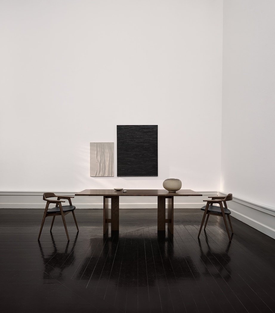 BoConcept Large Oak Axo Dining Table Dark Oak Image 3