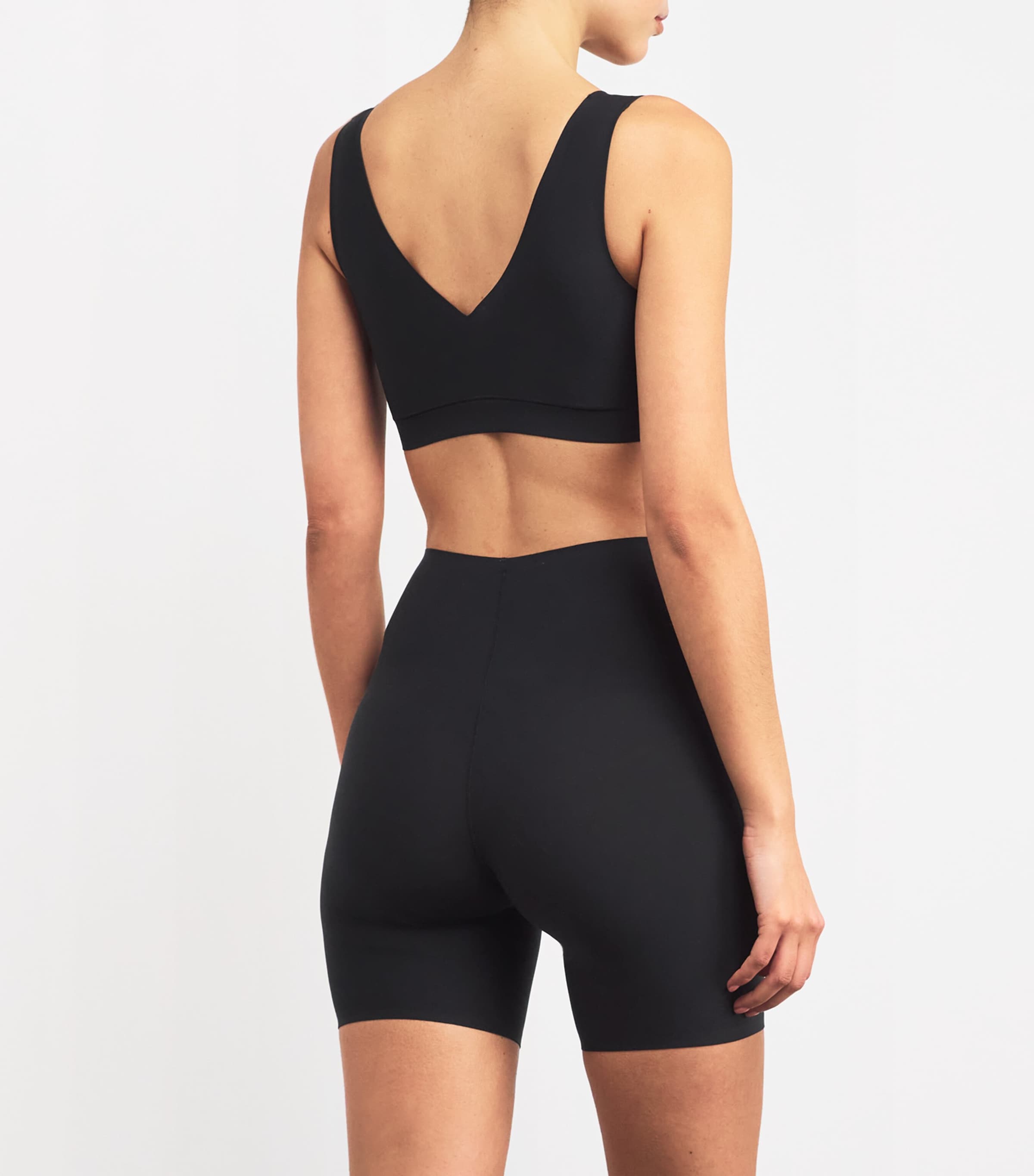 SoftStretch Mid-Thigh Shorts 011 BLACK Image 3