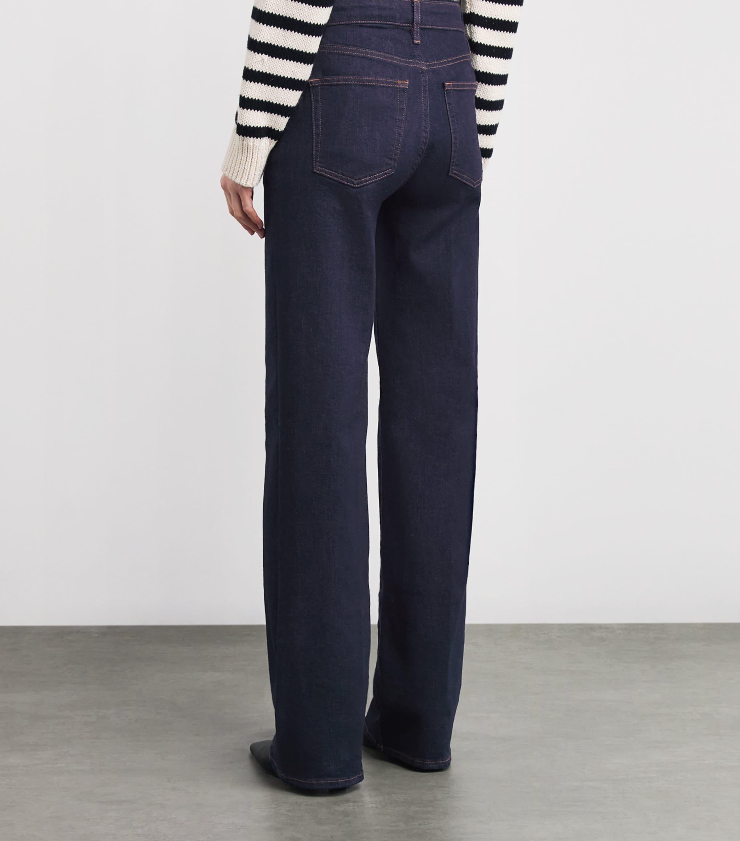 The Straight Jeans RINSE Image 4