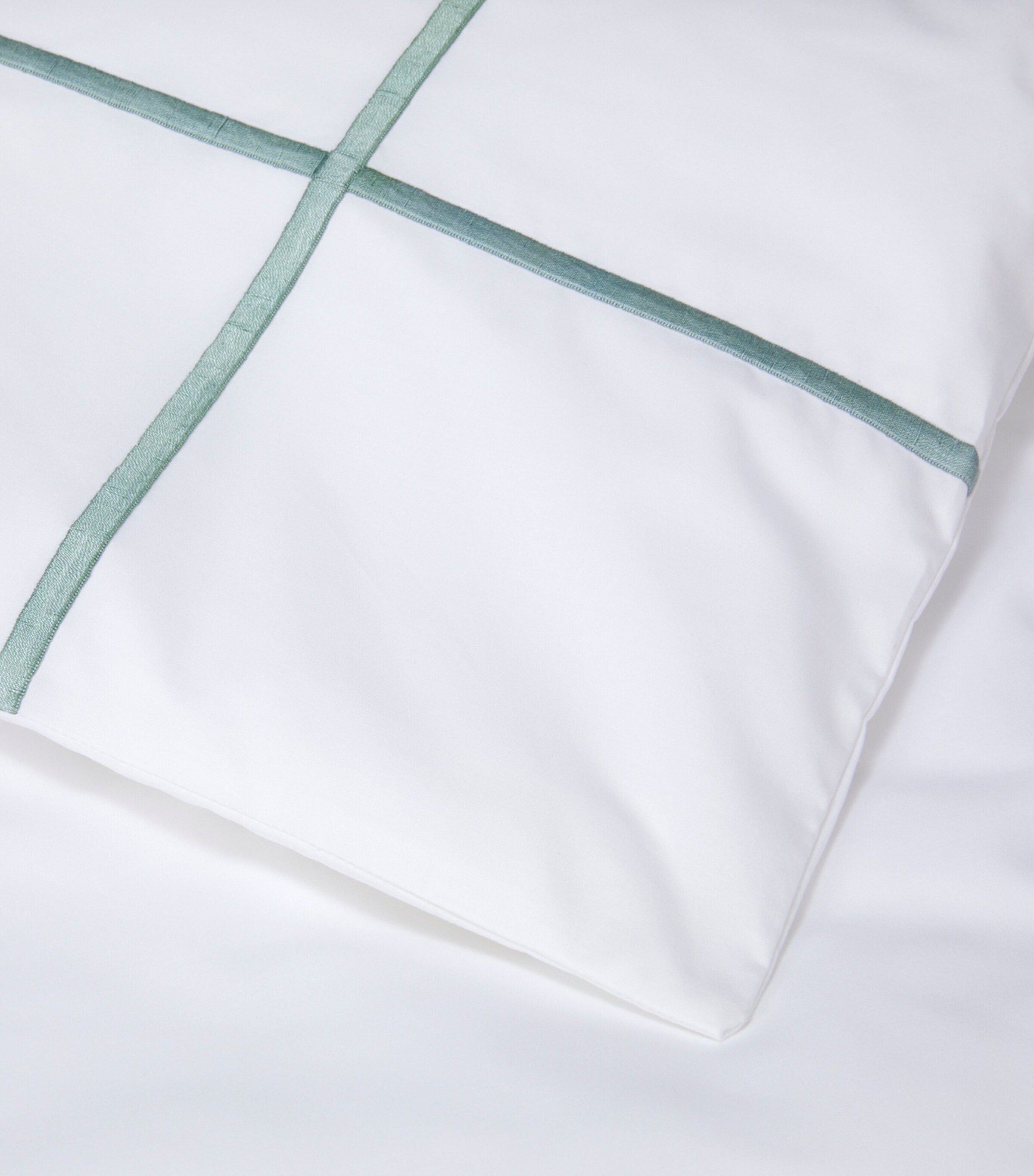 Yves Delorme Athena Super King Duvet Cover (260cm x 220cm) Fjord Image 4