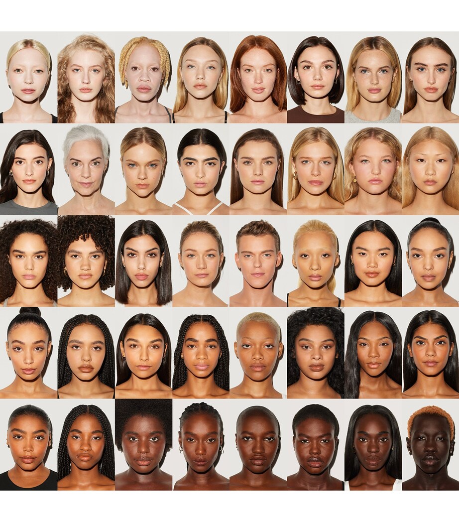 Kylie Cosmetics Power Plush Longwear Foundation Warm Image 5
