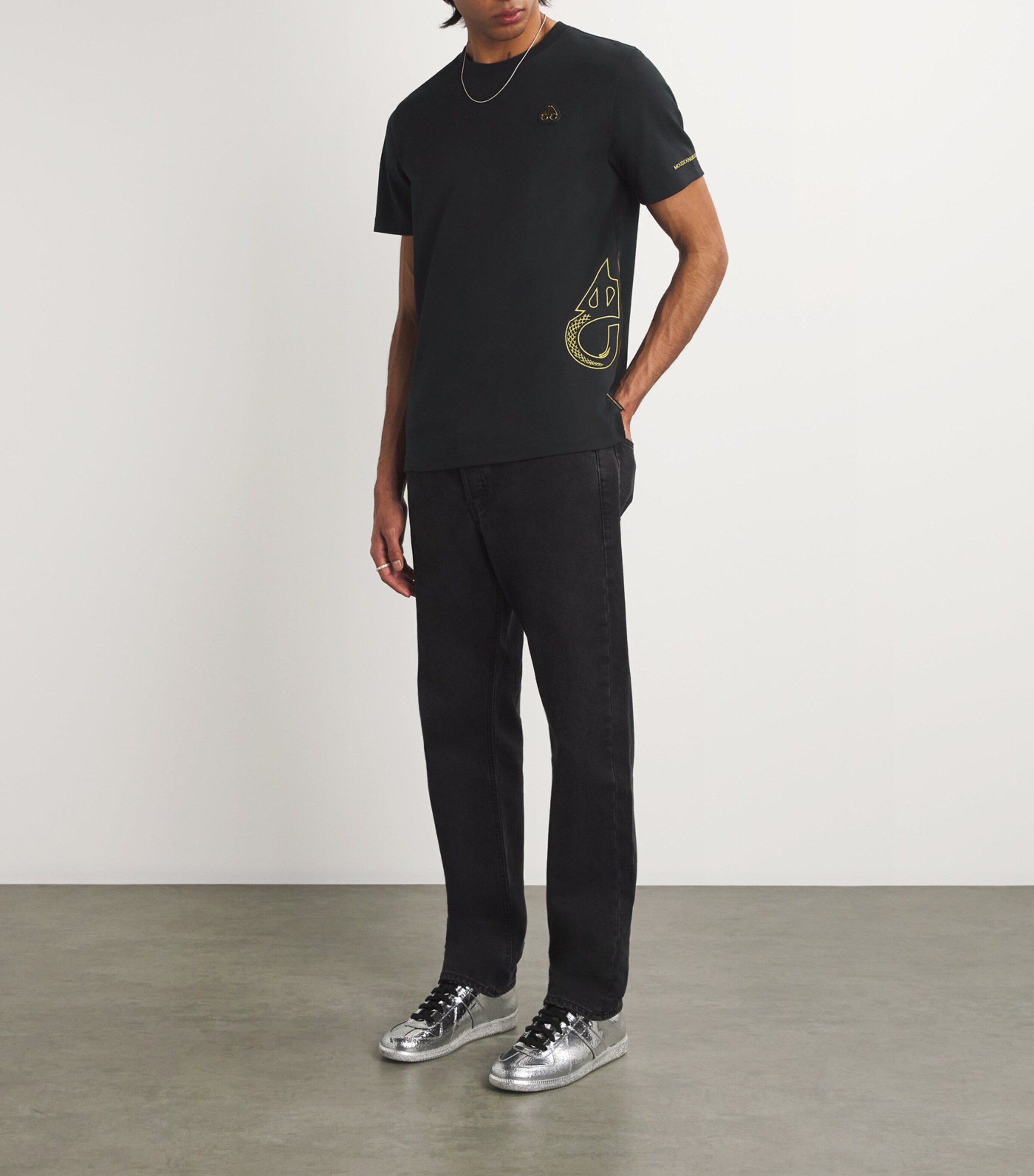 Moose Knuckles Mens Snake Logo Print T-Shirt Black Image 2