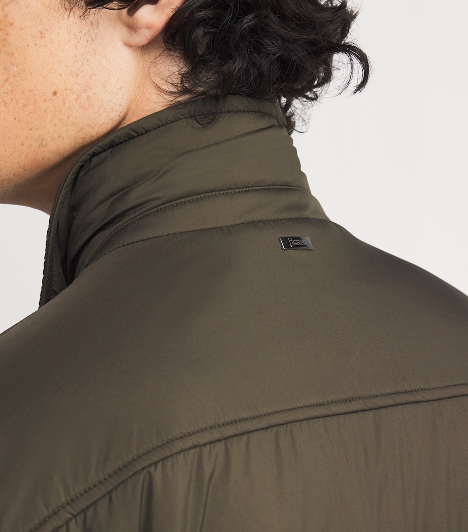 Water-Resistant Ecoage Bomber Jacket 7720 VERDE/ BEIGE Image 6