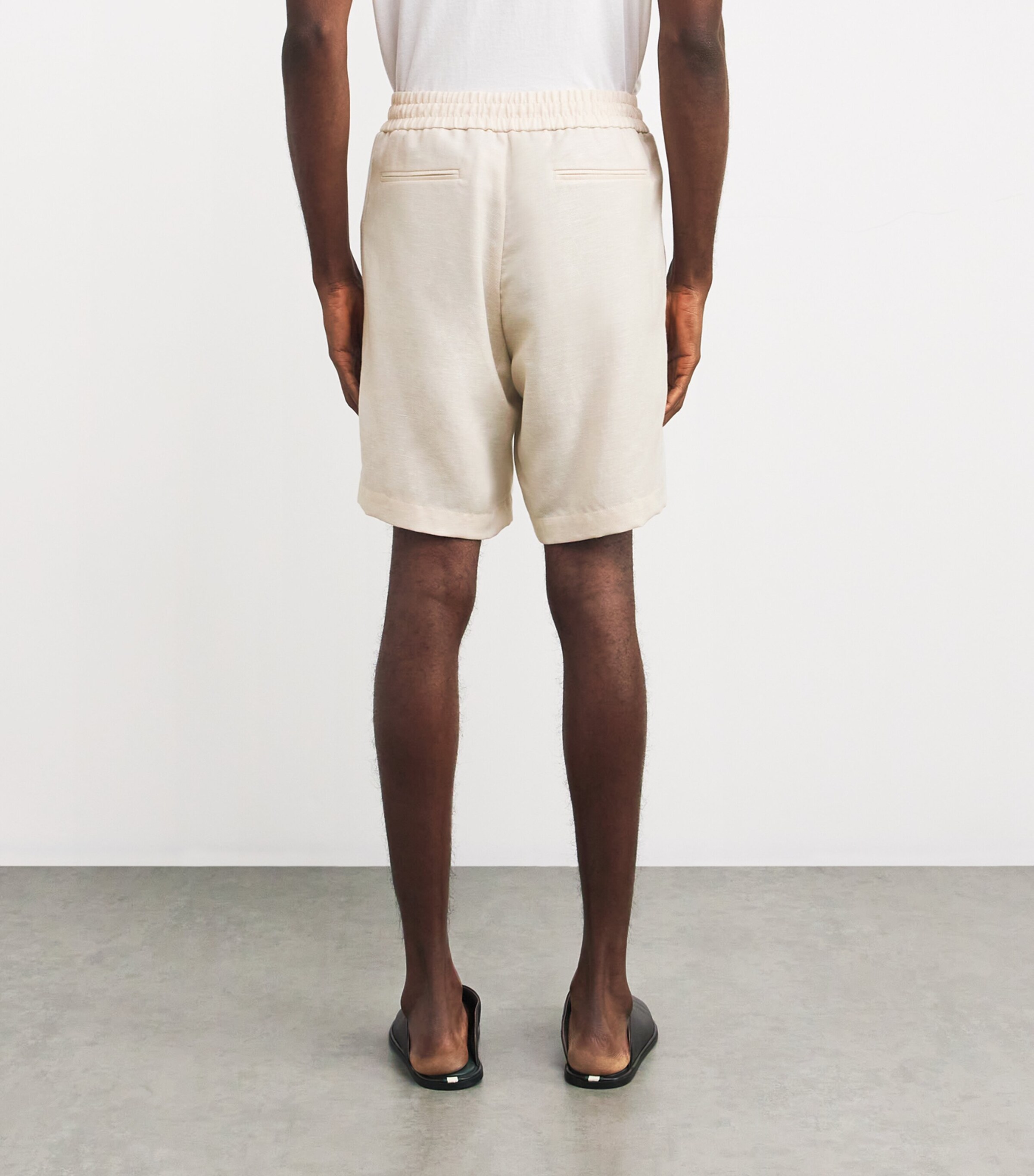 Colombo Mens Cashmere-Linen Drawstring Shorts Sand Image 4