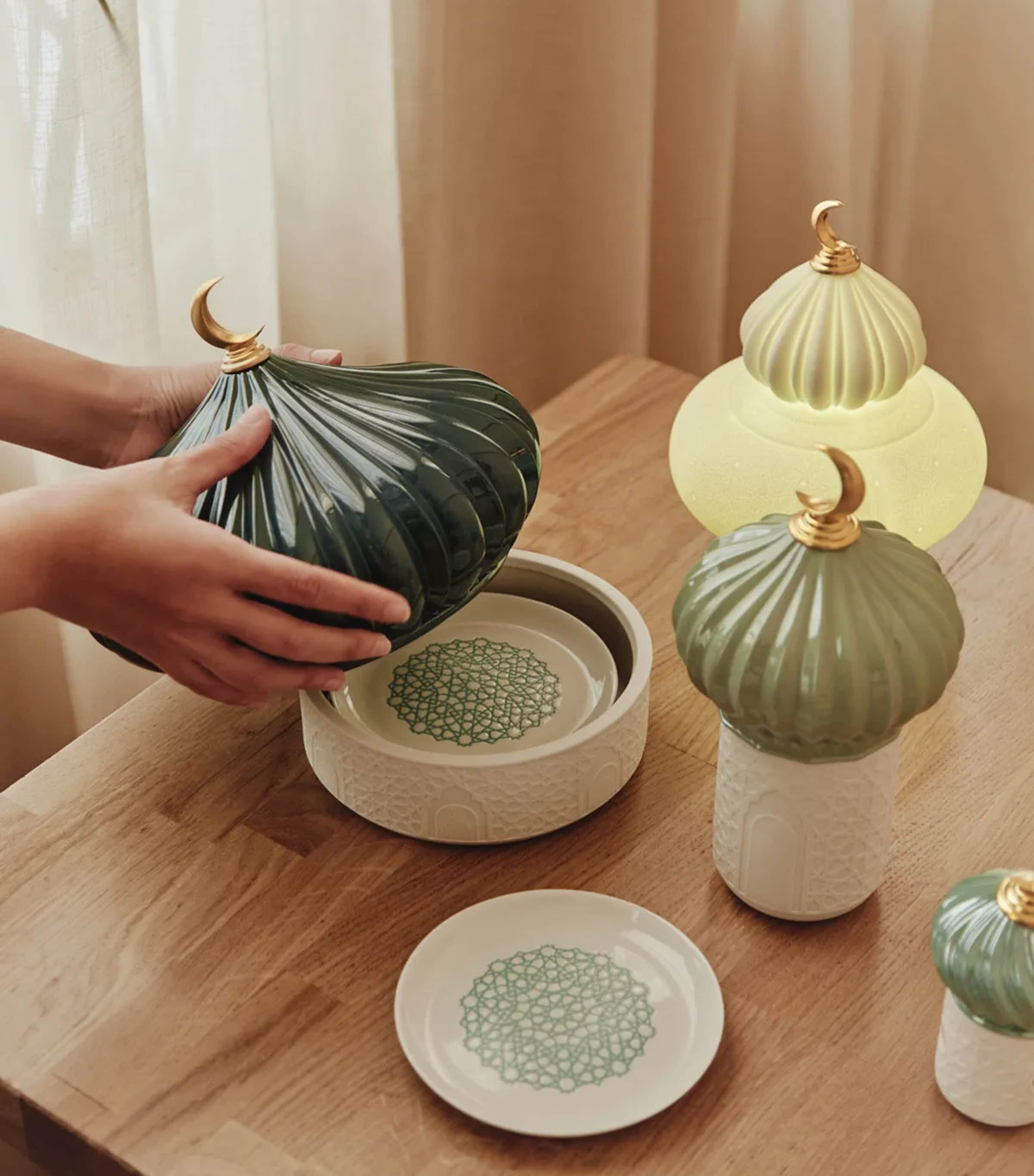 Lladrò Porcelain Majestic Nights Wireless Lamp