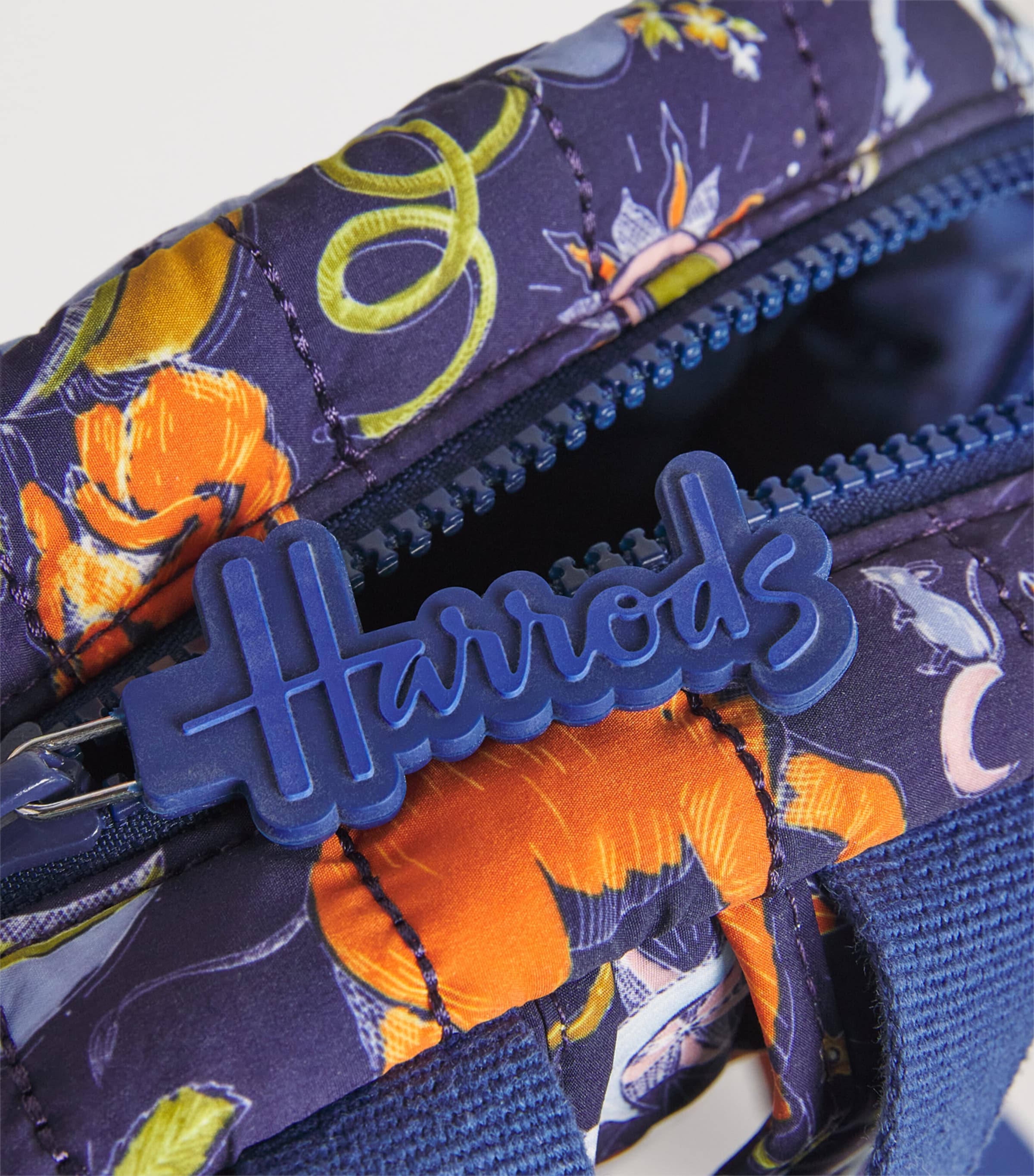 Quilted Night Sky Backpack NAVY Image 3