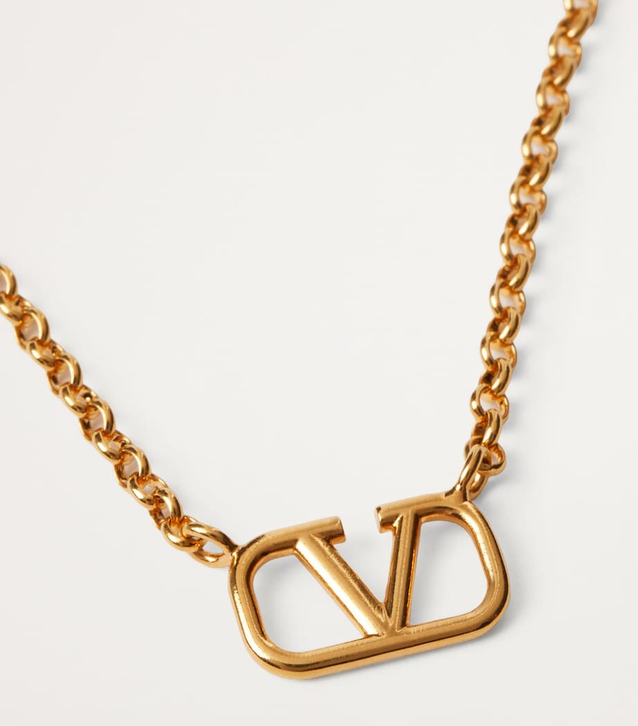 VLogo Necklace CS4 Image 4