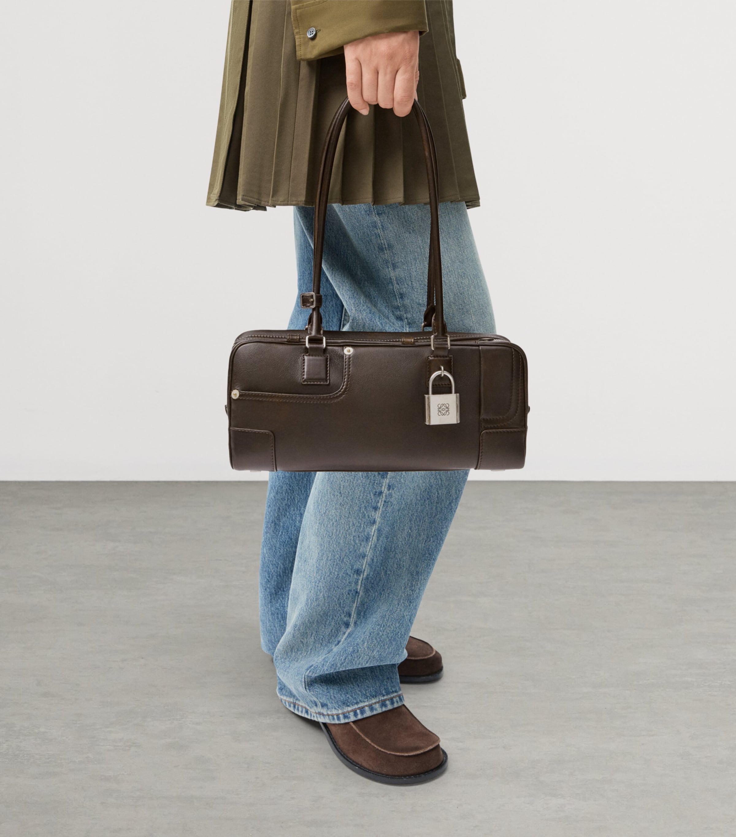 Calfskin Amazona 31 Panta Shoulder Bag VINTAGE BROWN Image 2