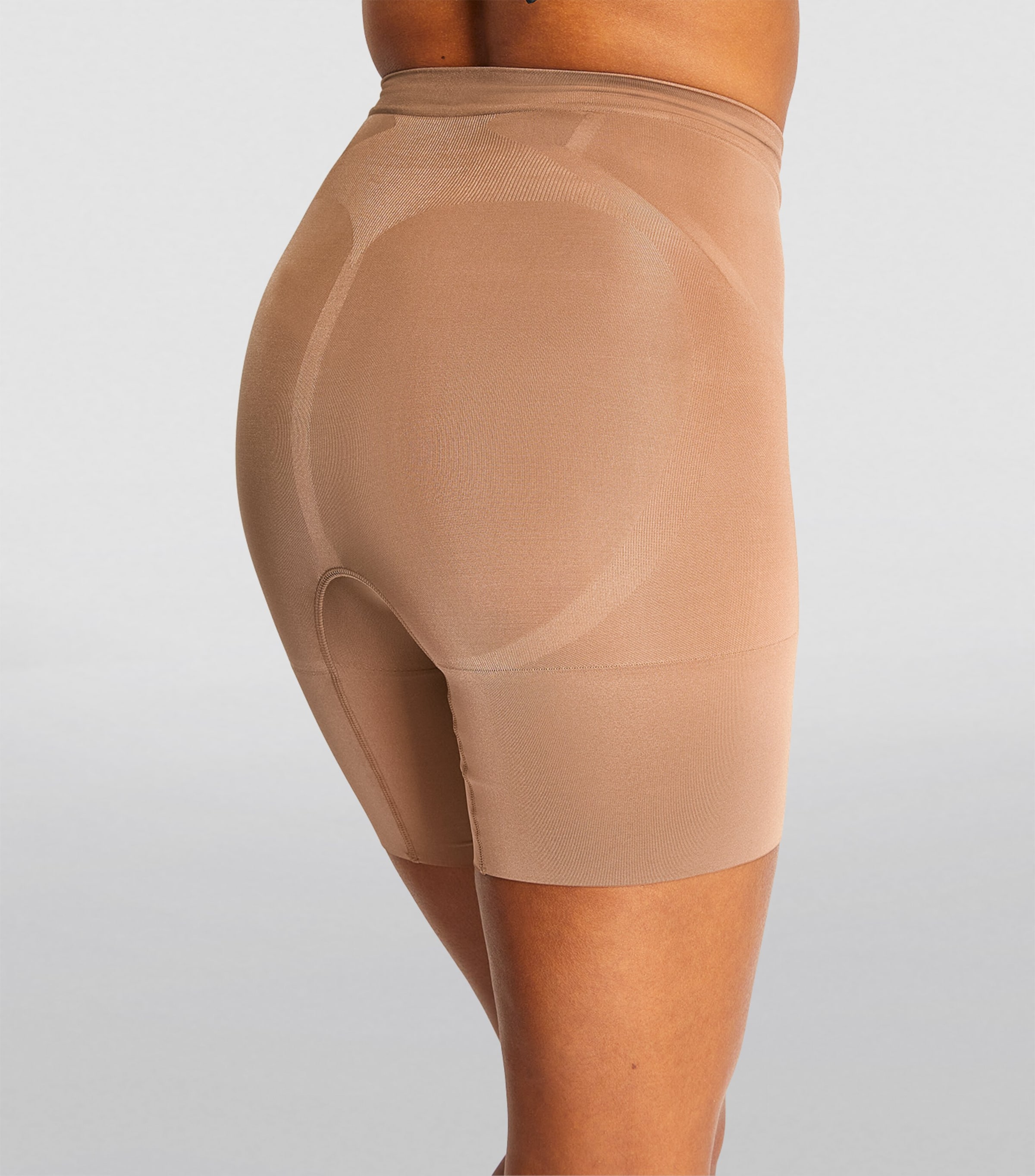SPANXsculpt OnCore Mid-Thigh Shorts - Firm Control CAFÉ AU LAIT Image 3