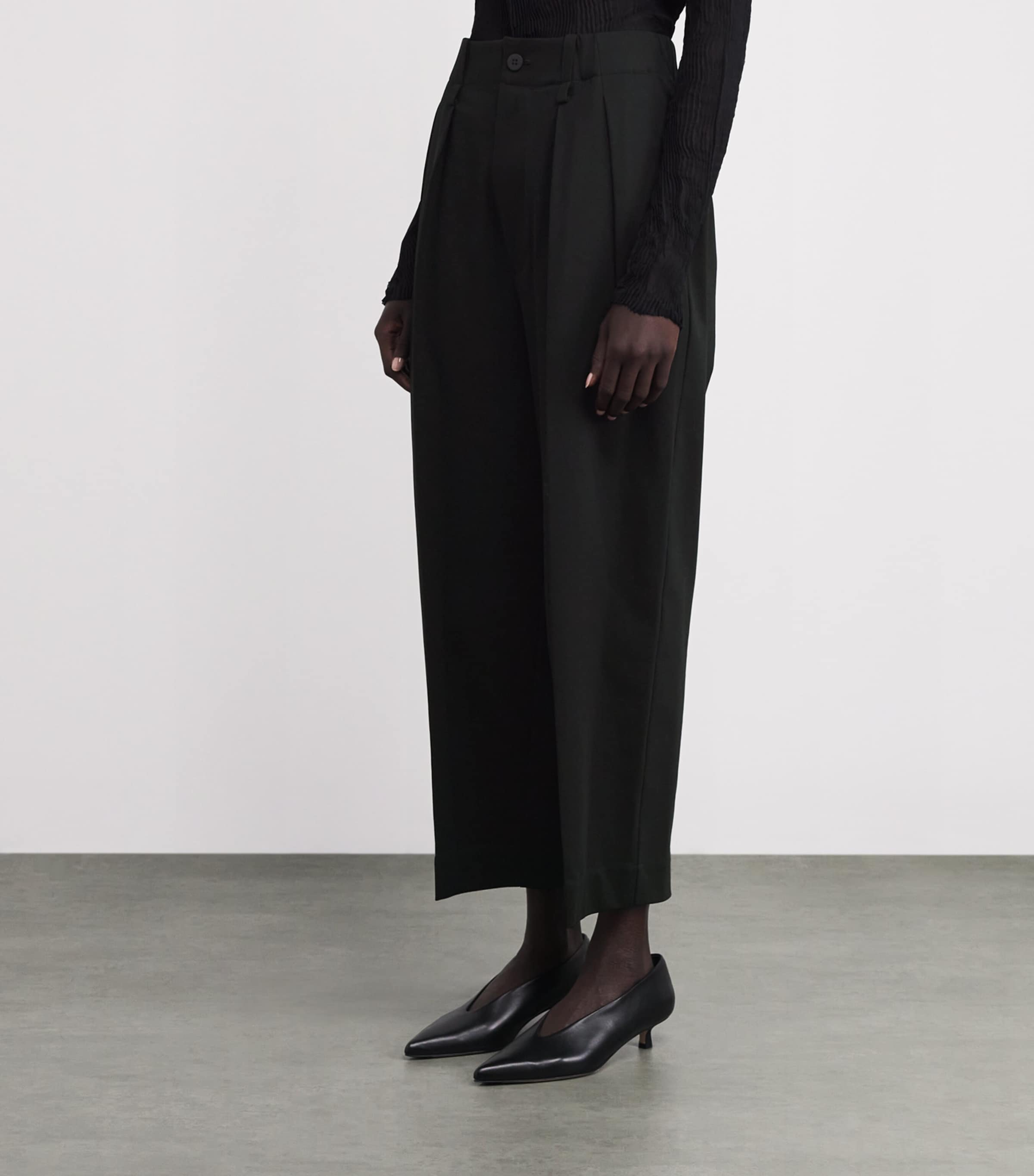 Issey Miyake Womens Cotton-Blend Simple Ensemble Trousers Black Image 3