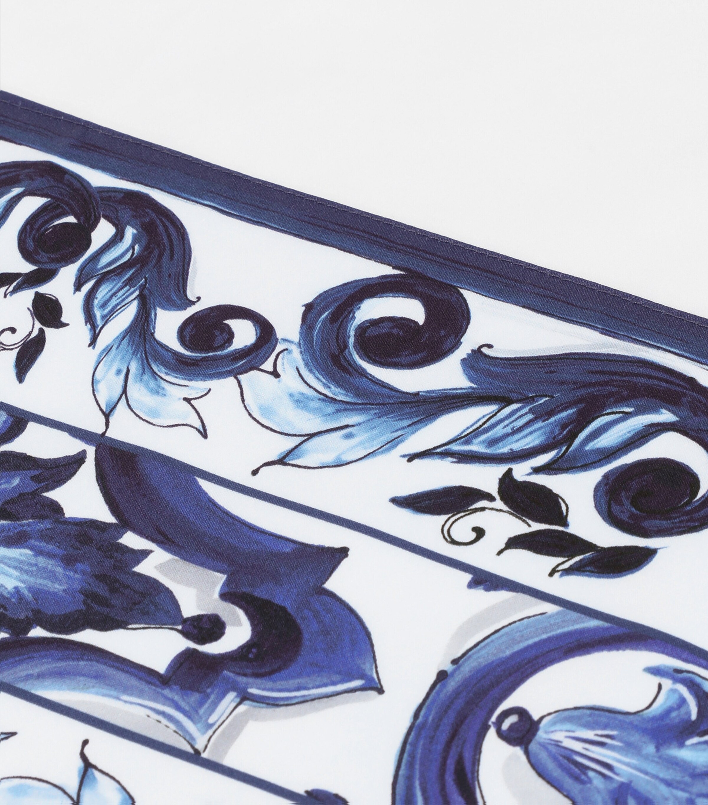 Dolce&Gabbana Casa Set of 2 Cotton Majolica Pillowcases (50cm x 80cm) Bianco/blu Med Image 4