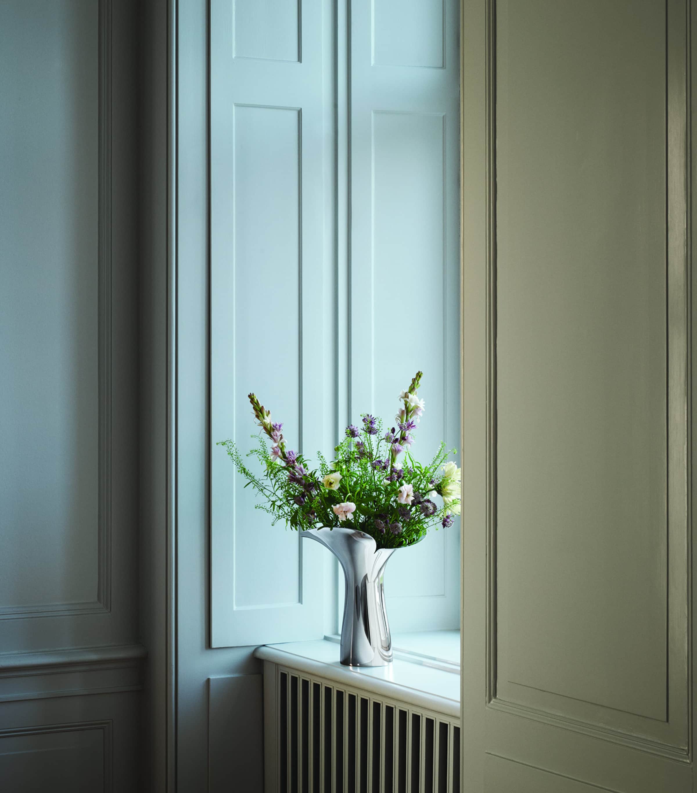 Bloom Botanica Vase (33cm) SILVER Image 2