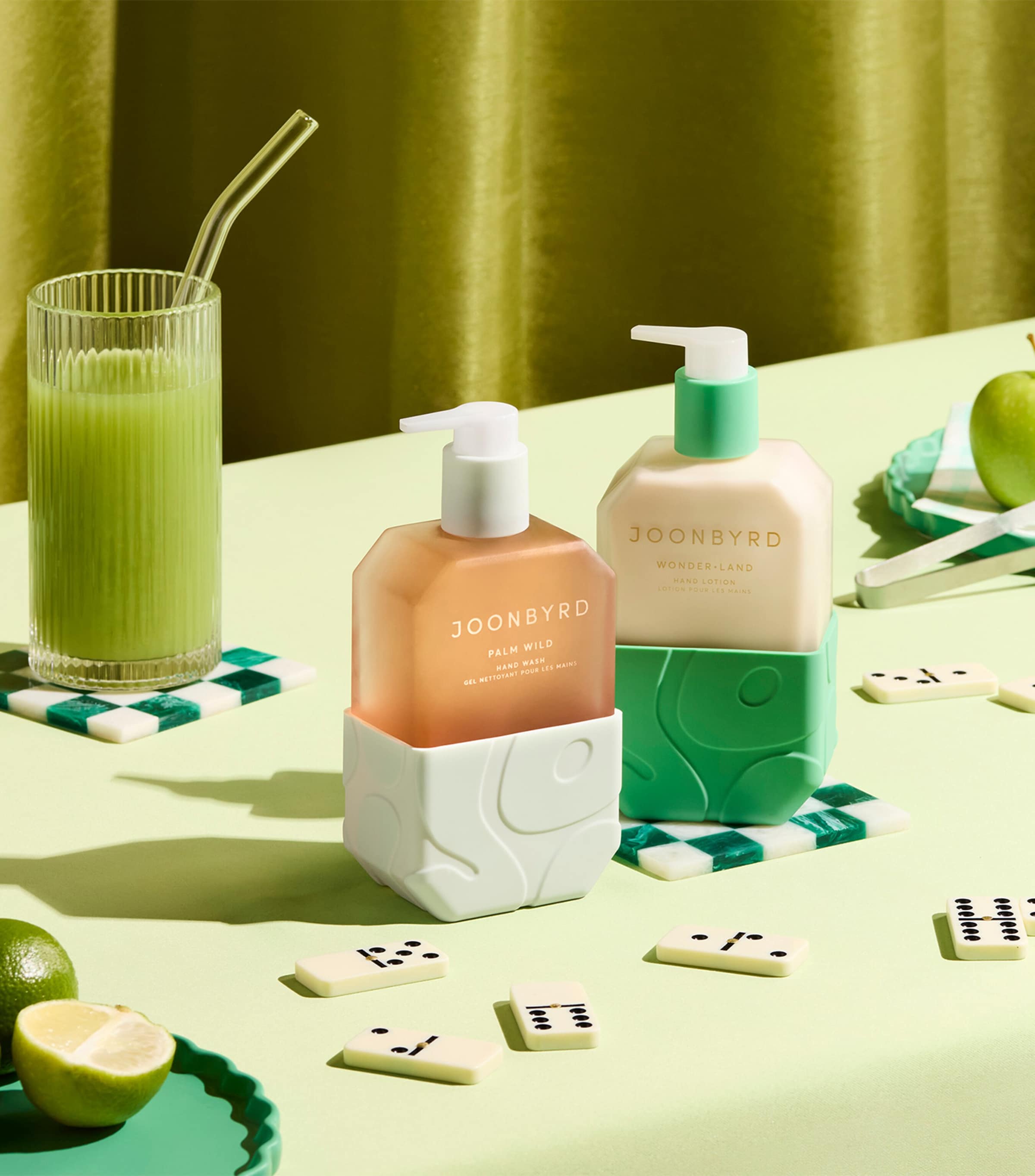 Wonder-Land Hand Lotion (300ml) NO COLOUR Image 3