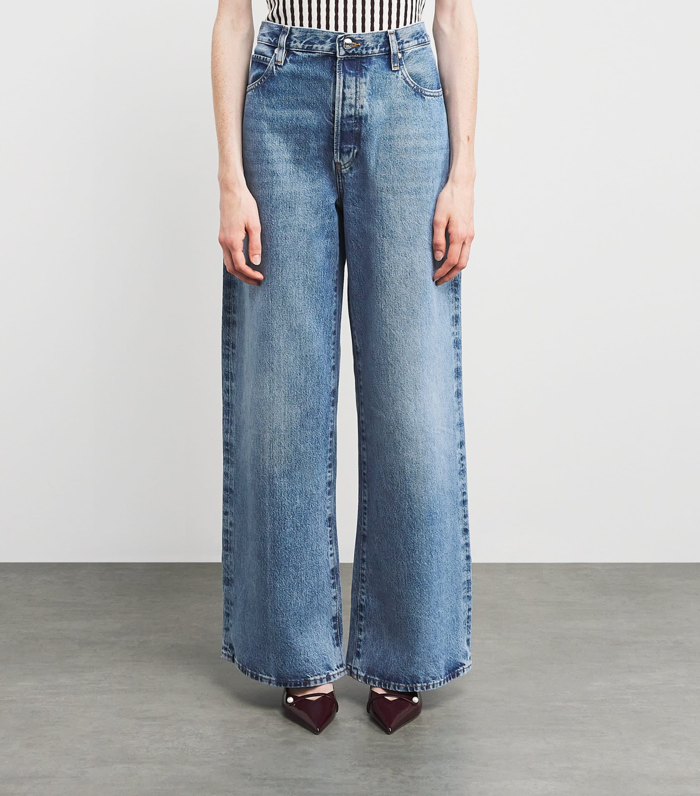 The Loose Jeans RUNDOWN Image 3