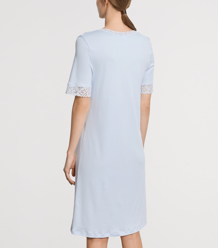Hanro Womens Cotton Lace-Trim Moments Nightdress Blue Dove Image 3