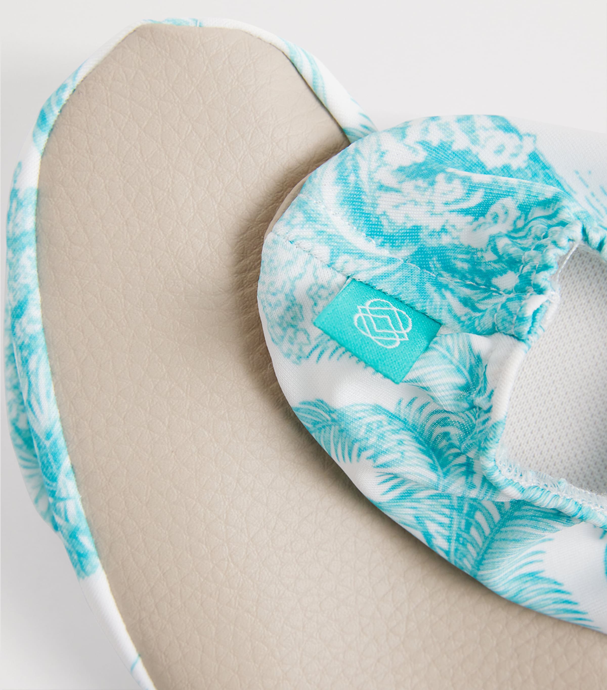 Jungle Print Beach Shoes JUNGLE TURQUOISE Image 2