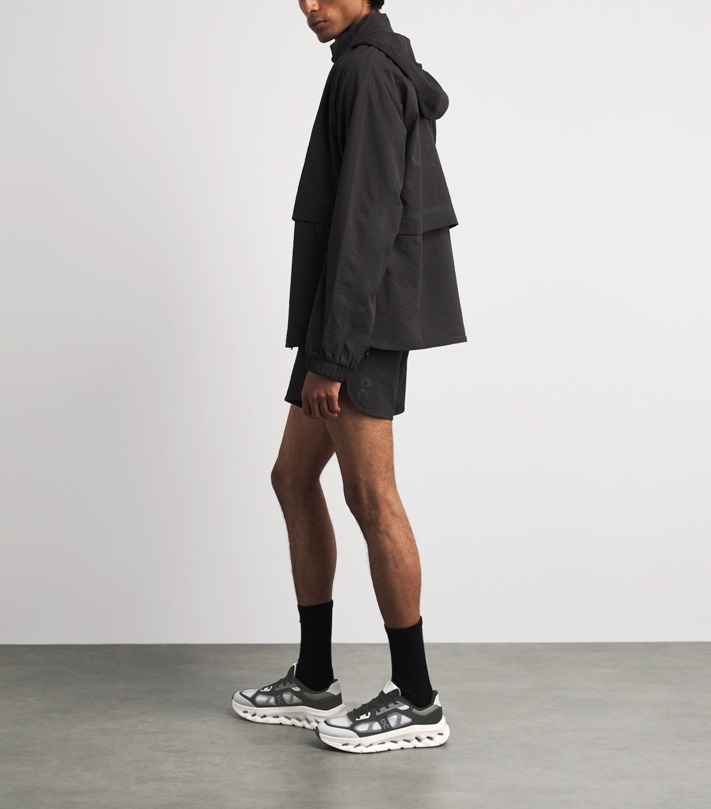 On Mens Cloudtilt Remix Trainers Black | Ivory Image 4