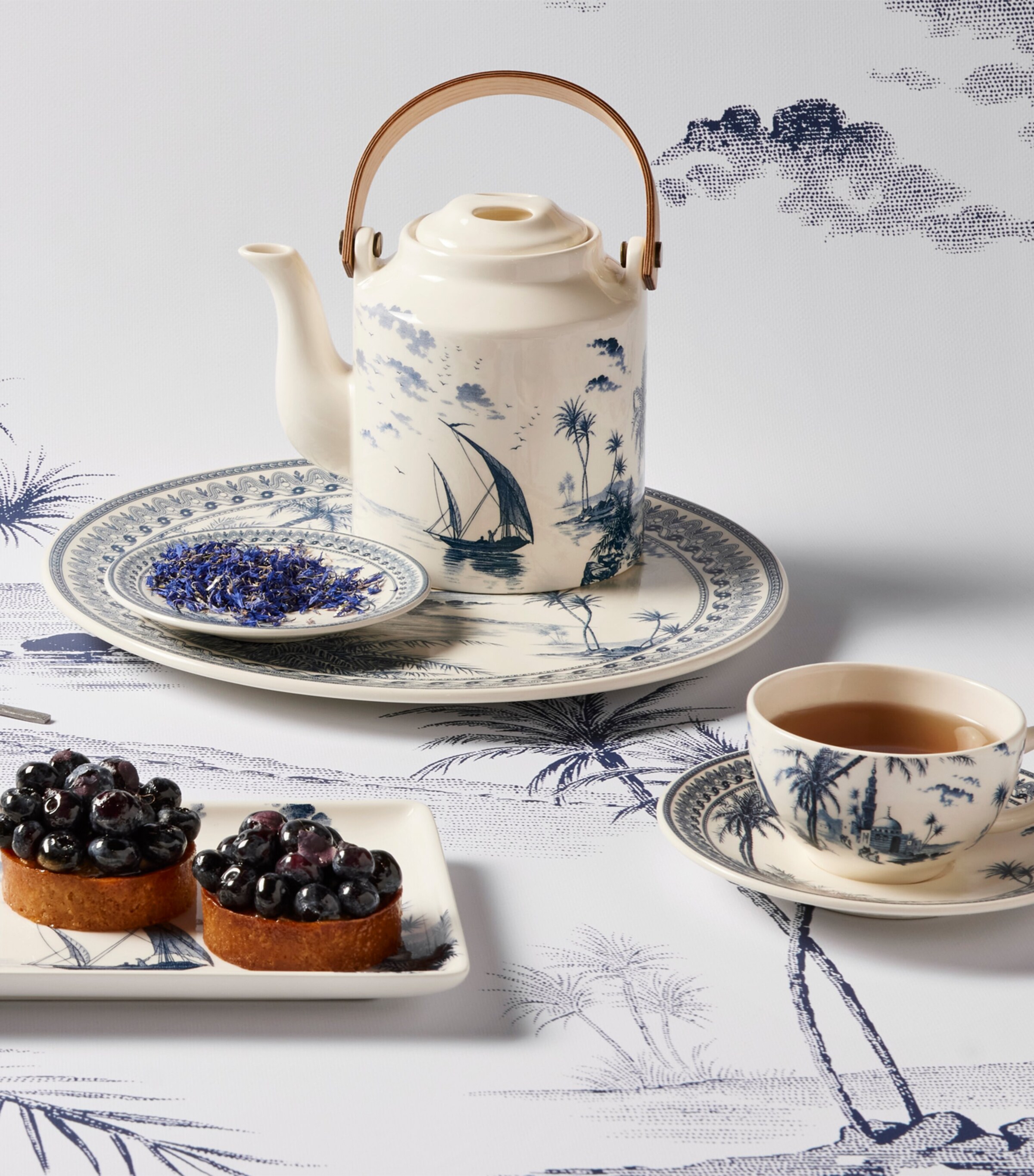 Ceramic Dépareillé Japanese Teapot BLUE Image 4