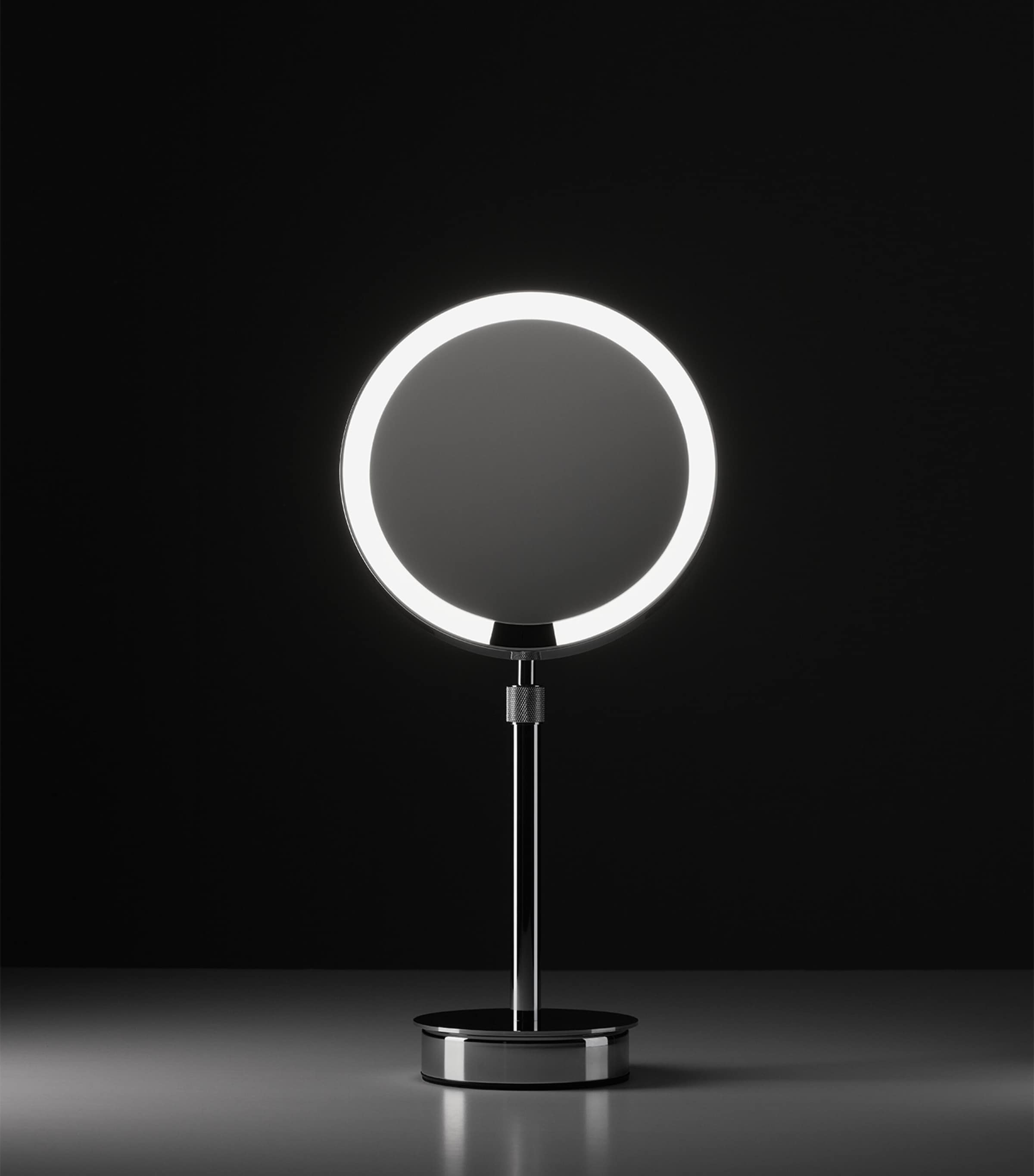 Light-Up Round Cosmetics Mirror CHROME Image 4