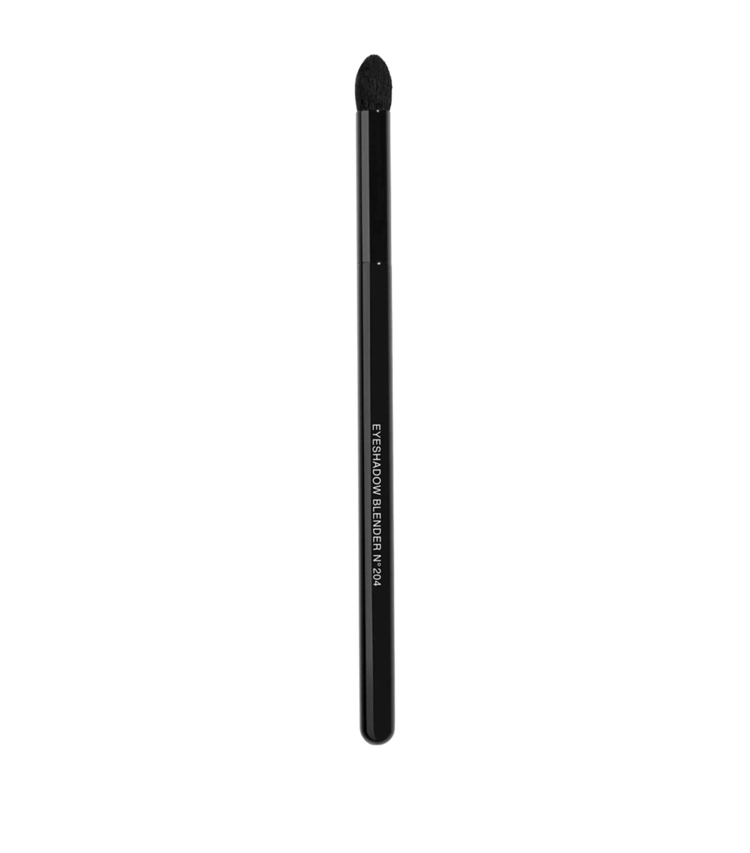 Chanel Rounded Eyeshadow Brush In White