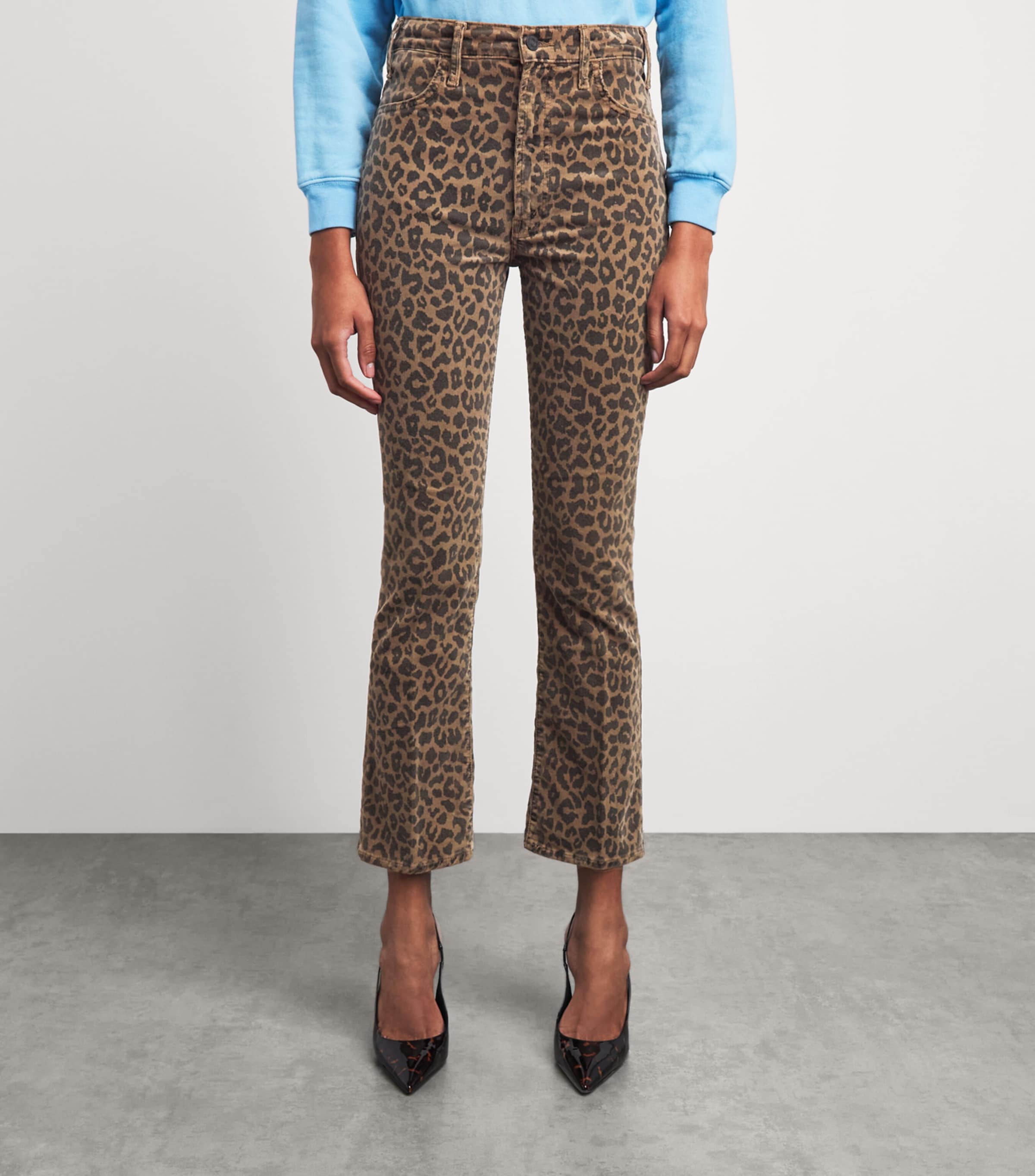 MOTHER Womens Cheetah Print The Hustler Flood Flared Jeans Leap Year Image 4