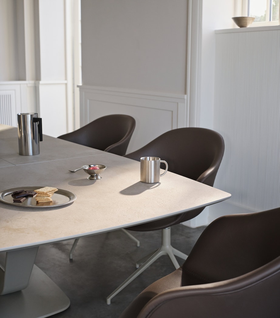BoConcept Ceramic Alicante Extendable Dining Table Ash / Matt Ash Grey Image 3