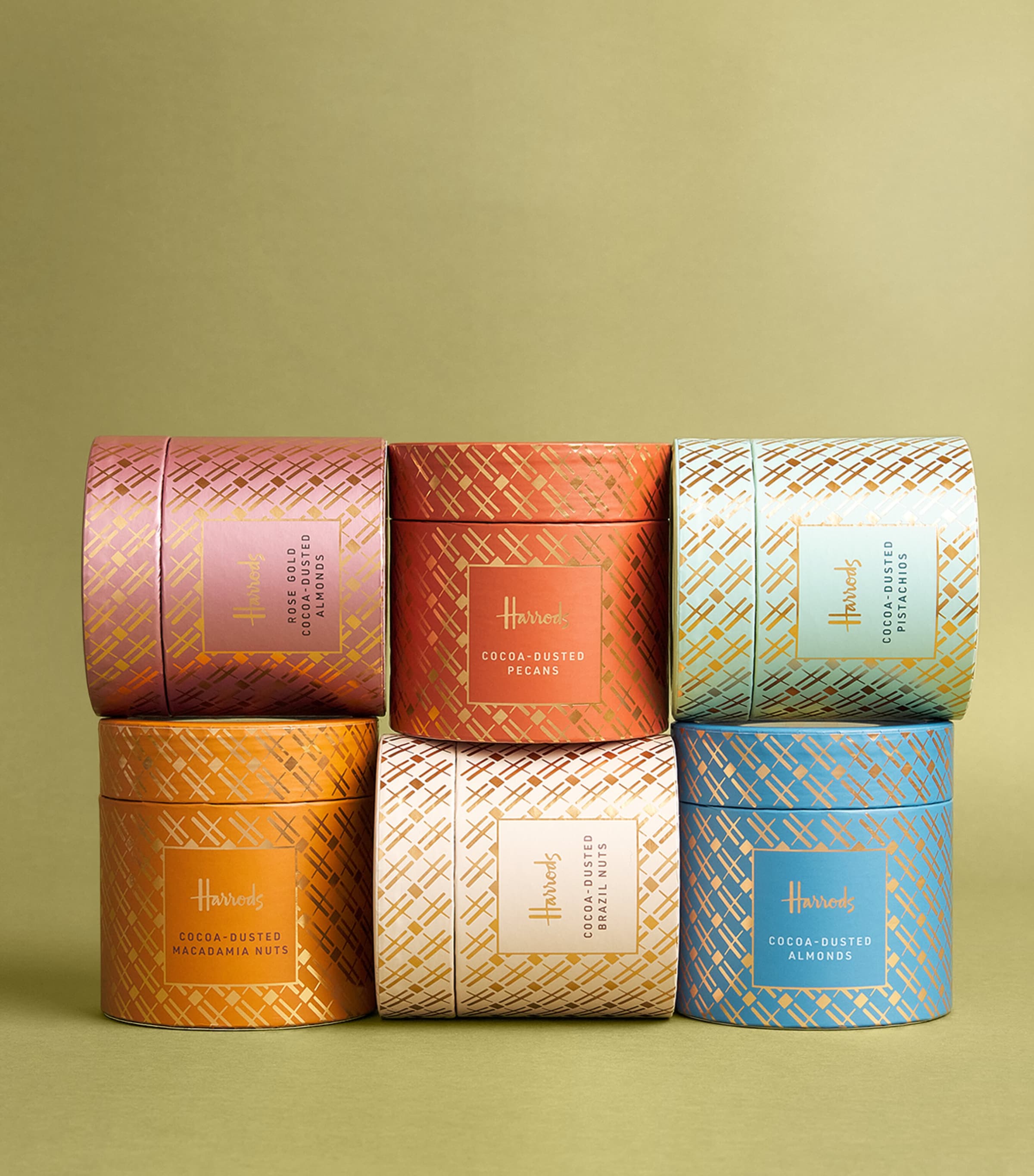 Harrods Cocoa-Dusted Macadamia Nuts (290g) Image 2